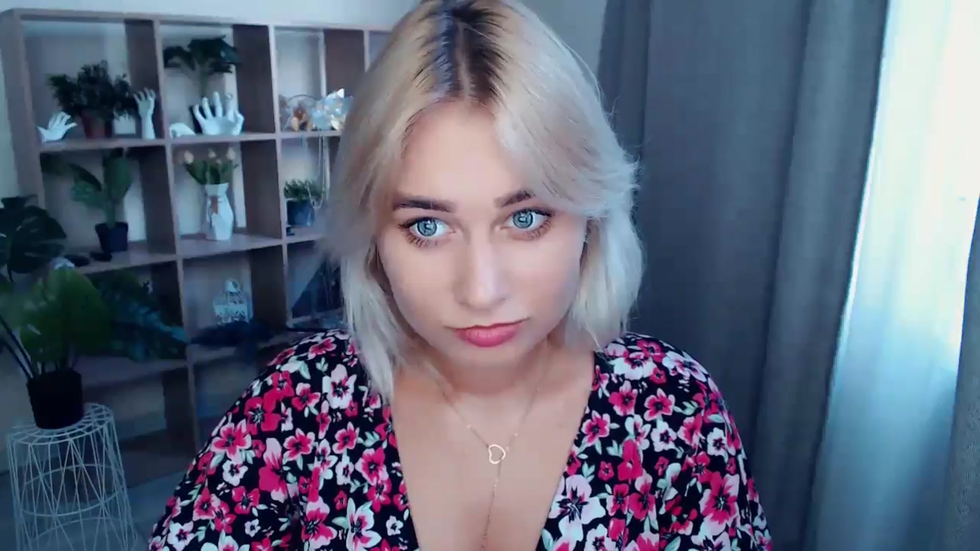 Gallery image thumbnail from Kukla_kolduna's myfreecams stream on, 08/22/2024, 16:16 image 18 of 20