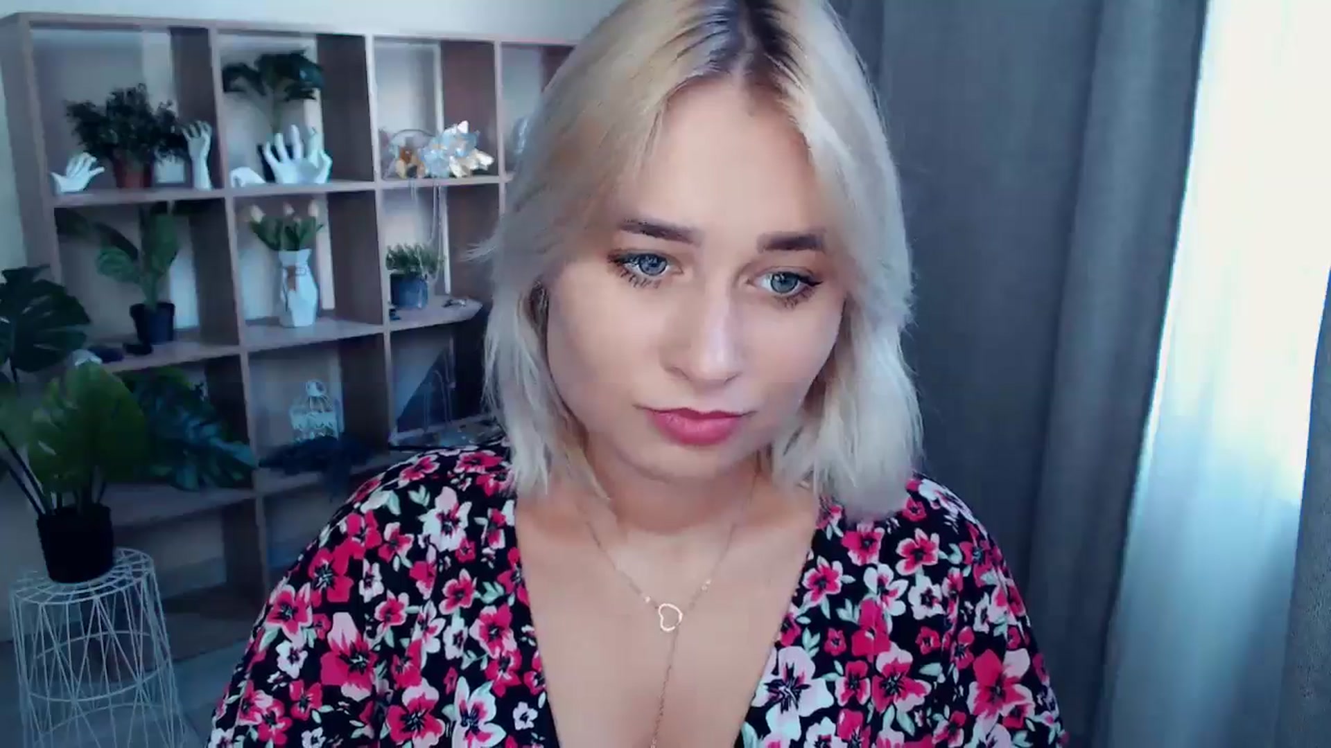 Gallery image thumbnail from Kukla_kolduna's myfreecams stream on, 08/22/2024, 16:16 image 9 of 20