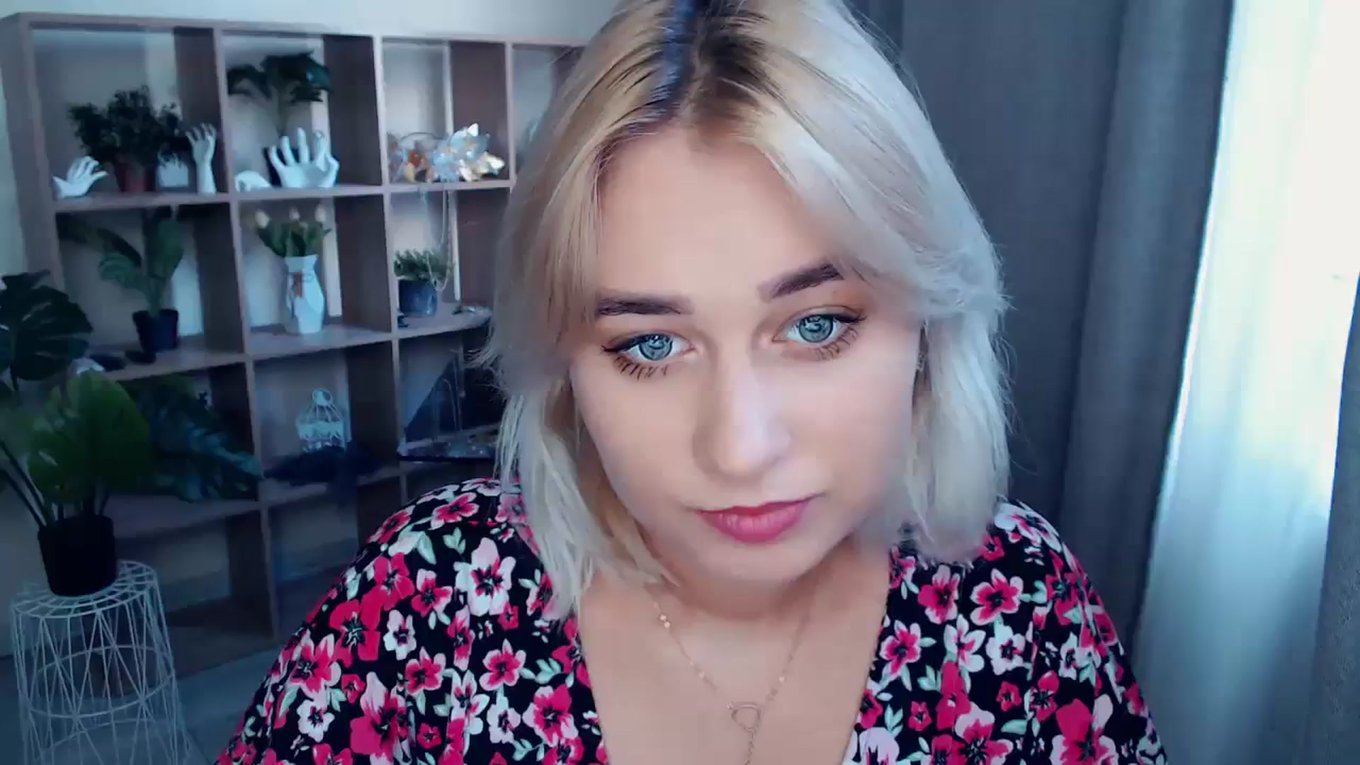 Gallery image thumbnail from Kukla_kolduna's myfreecams stream on, 08/22/2024, 16:16 image 7 of 20
