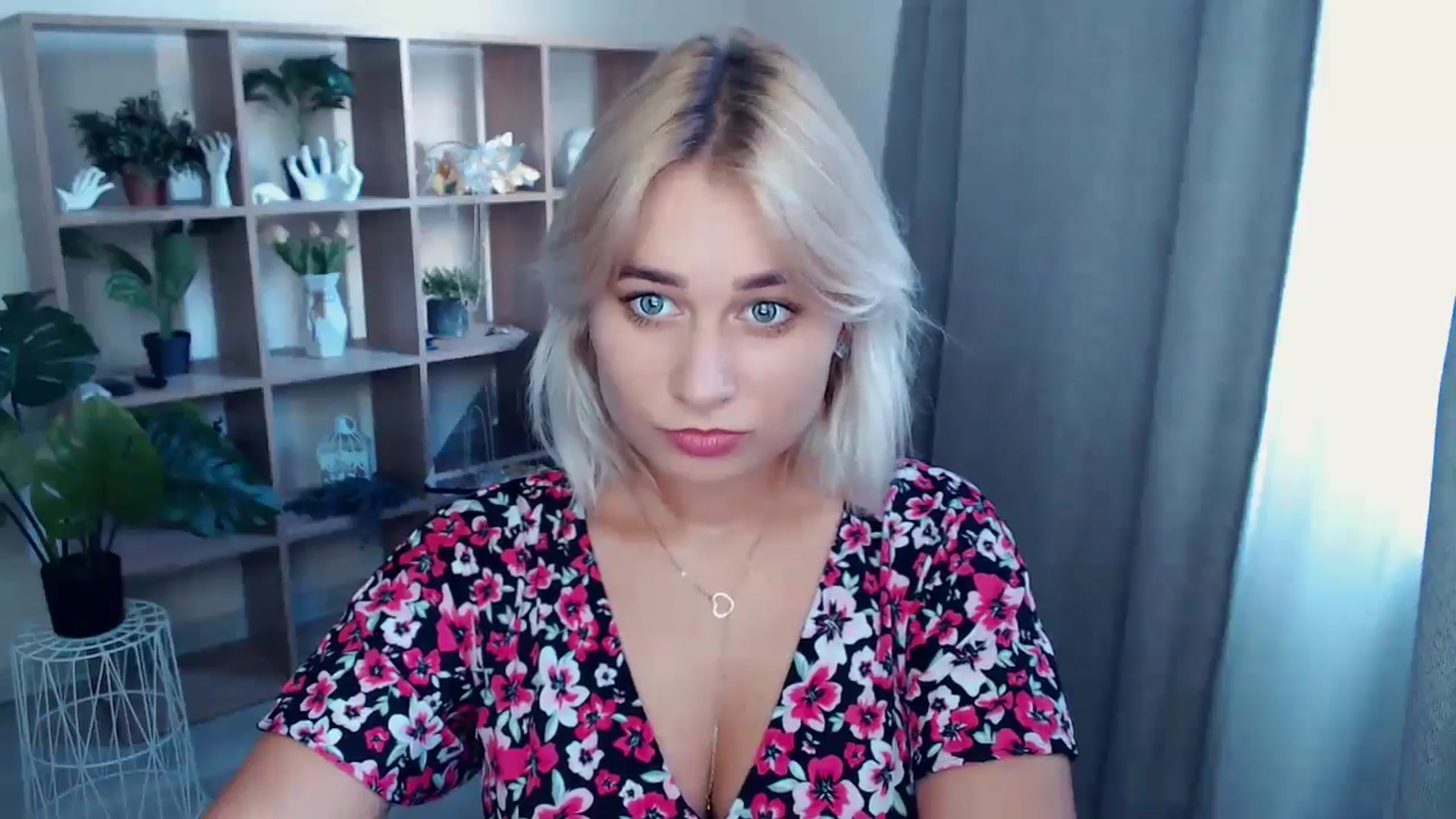 Gallery image thumbnail from Kukla_kolduna's myfreecams stream on, 08/22/2024, 16:16 image 2 of 20