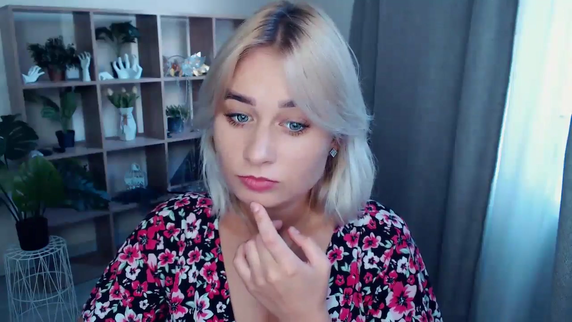 Gallery image thumbnail from Kukla_kolduna's myfreecams stream on, 08/22/2024, 16:16 image 20 of 20