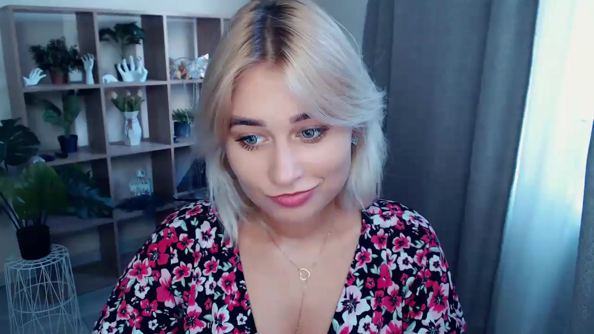 Gallery image thumbnail from Kukla_kolduna's myfreecams stream on, 08/22/2024, 16:16 image 17 of 20