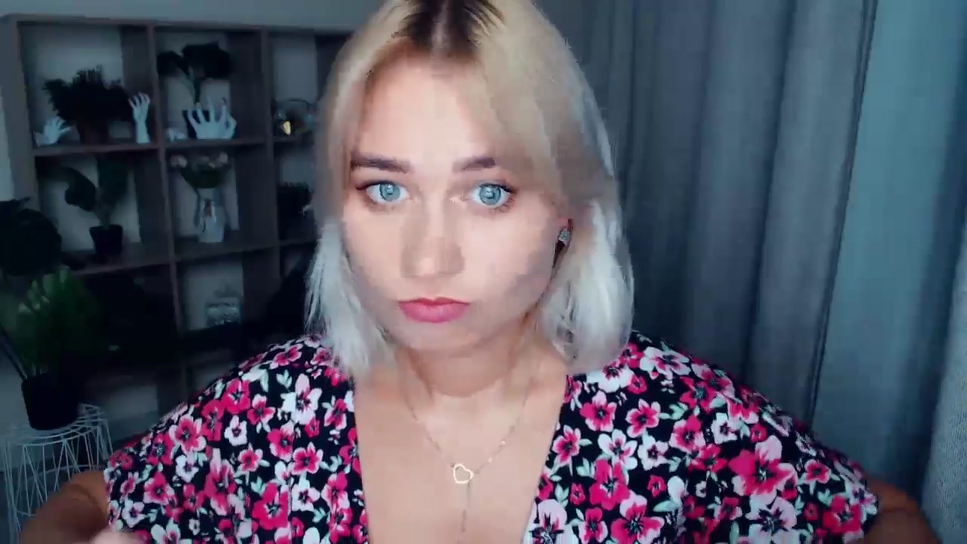 Gallery image thumbnail from Kukla_kolduna's myfreecams stream on, 08/22/2024, 18:05 image 3 of 20