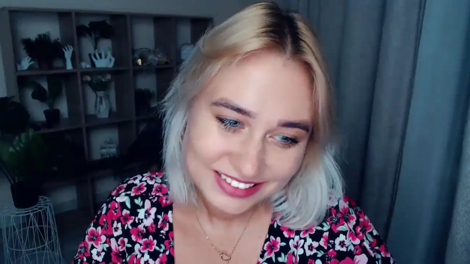 Gallery image thumbnail from Kukla_kolduna's myfreecams stream on, 08/22/2024, 18:05 image 8 of 20