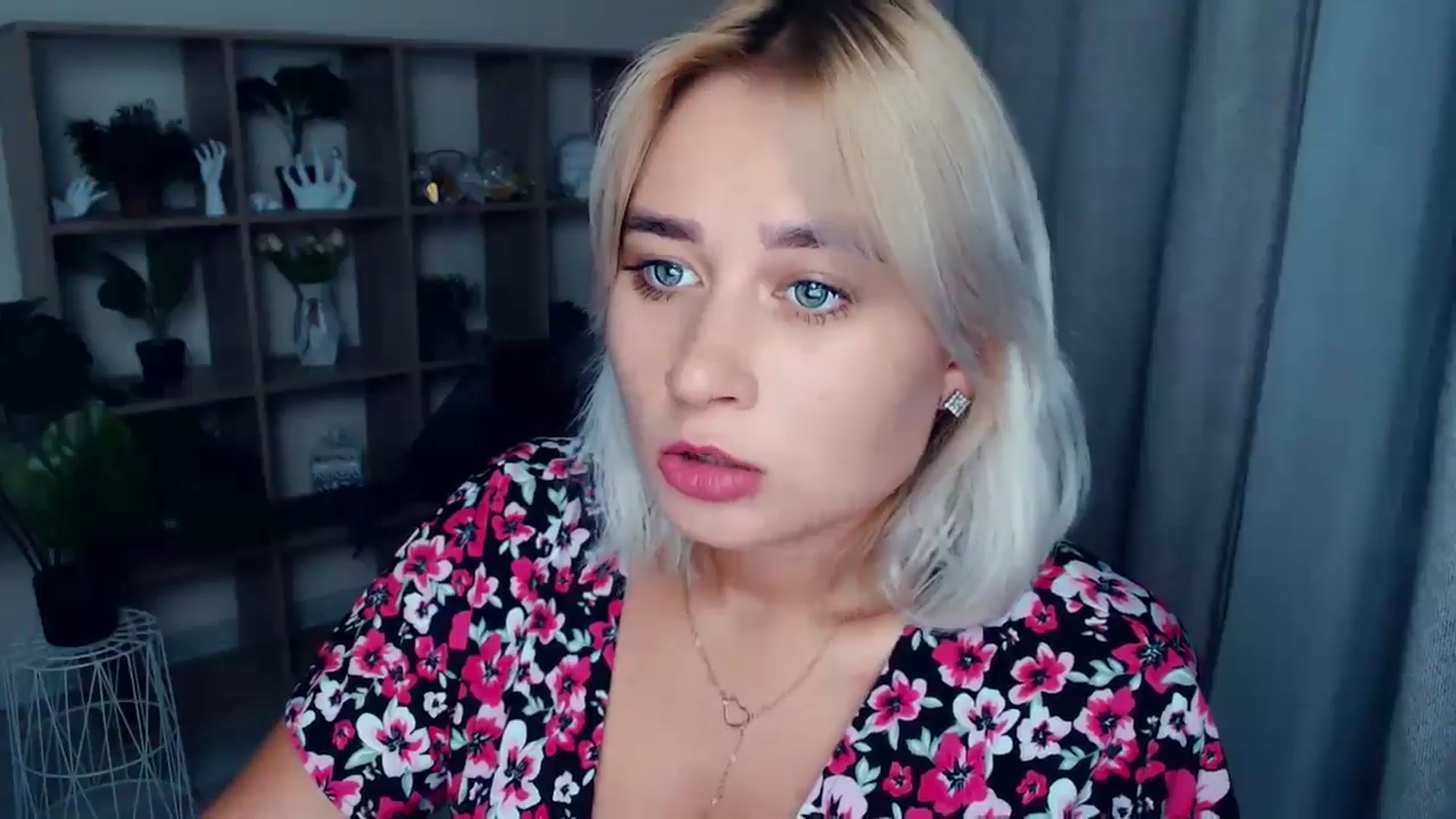 Gallery image thumbnail from Kukla_kolduna's myfreecams stream on, 08/22/2024, 18:05 image 4 of 20
