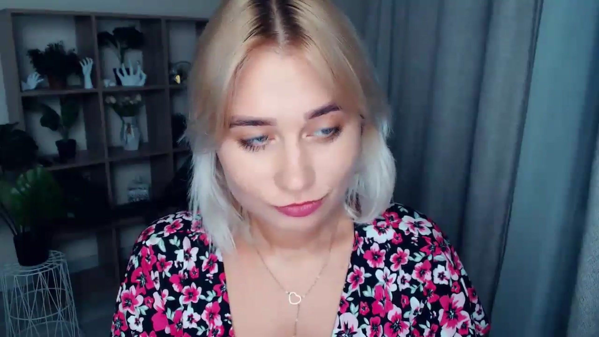 Gallery image thumbnail from Kukla_kolduna's myfreecams stream on, 08/22/2024, 18:05 image 2 of 20