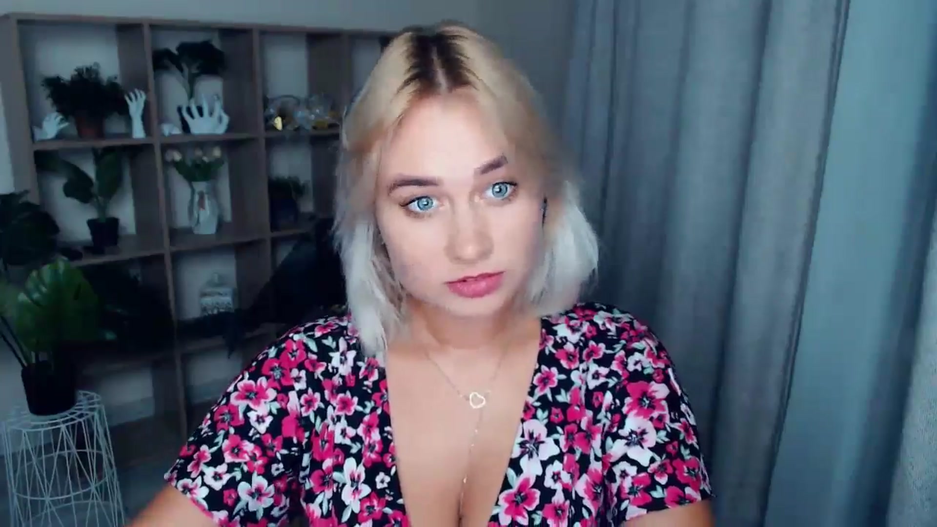 Gallery image thumbnail from Kukla_kolduna's myfreecams stream on, 08/22/2024, 18:05 image 9 of 20