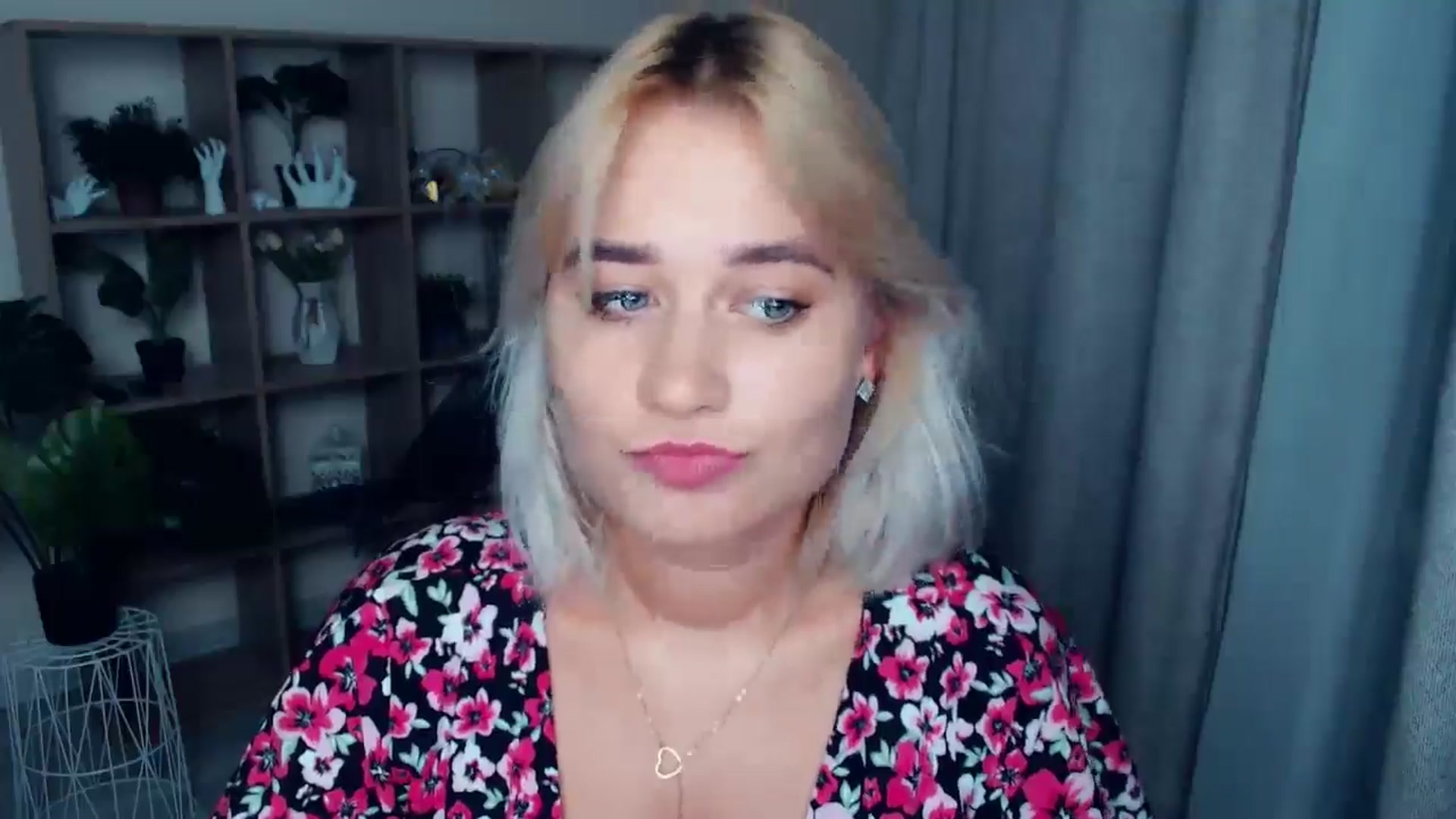 Gallery image thumbnail from Kukla_kolduna's myfreecams stream on, 08/22/2024, 18:05 image 19 of 20