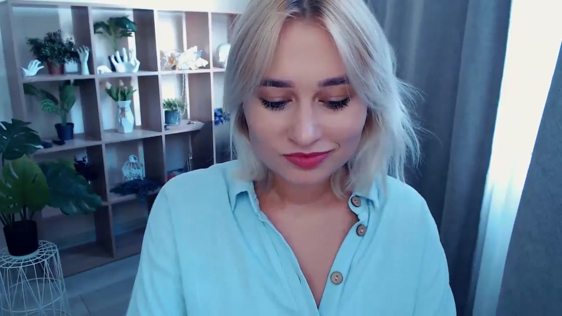 Gallery image thumbnail from Kukla_kolduna's myfreecams stream on, 08/23/2024, 14:36 image 20 of 20