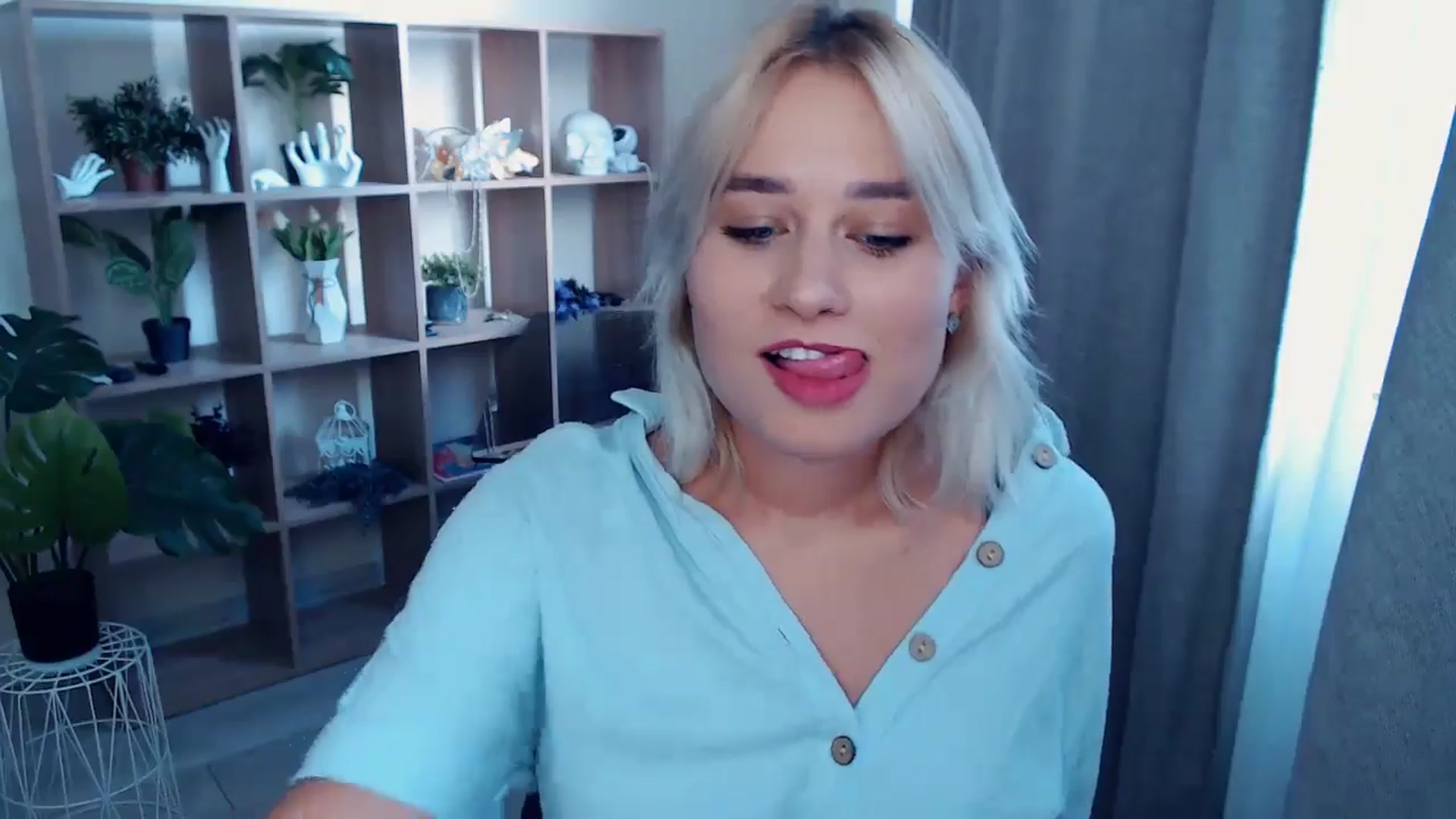 Gallery image thumbnail from Kukla_kolduna's myfreecams stream on, 08/23/2024, 15:04 image 17 of 20