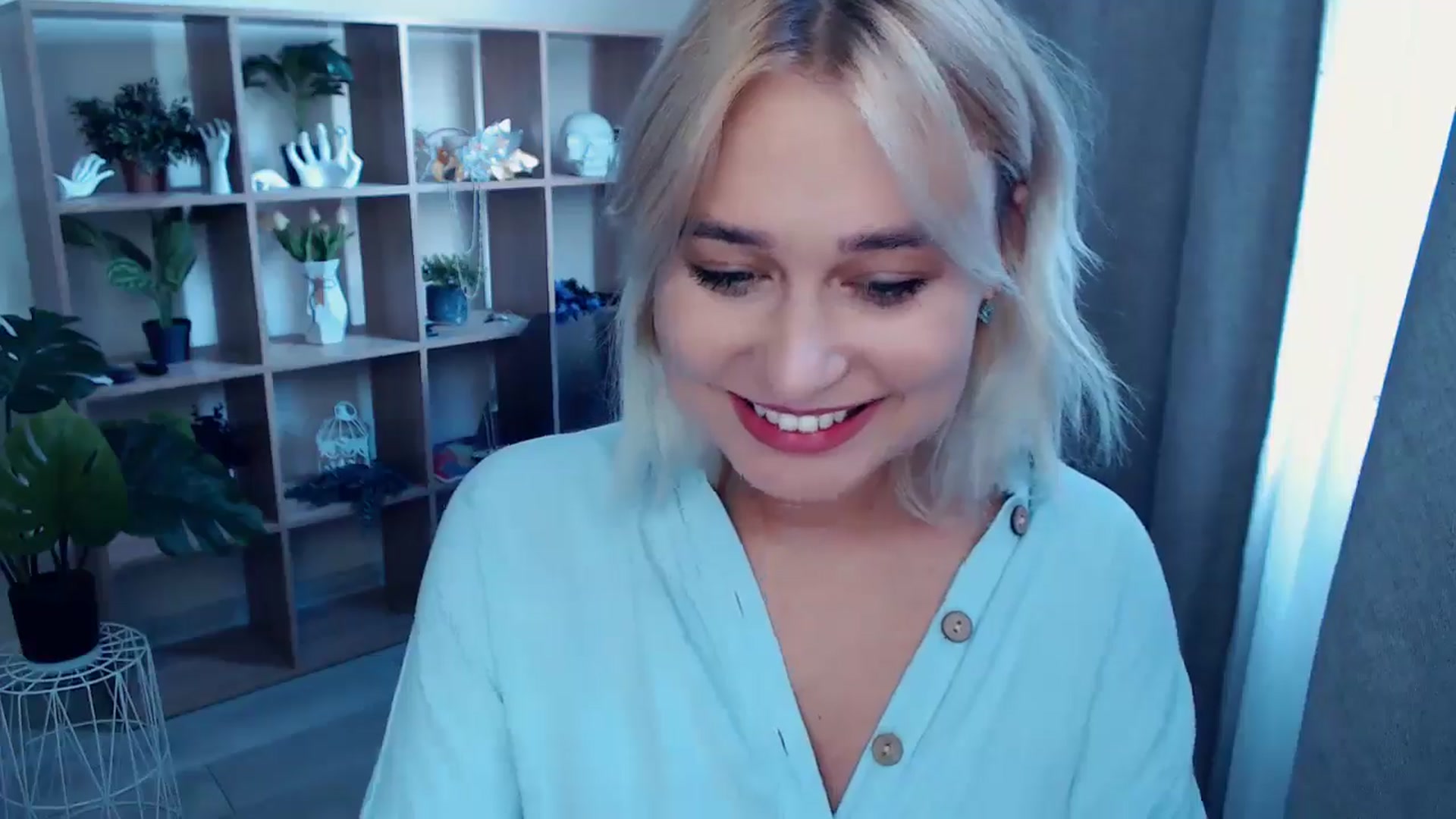 Gallery image thumbnail from Kukla_kolduna's myfreecams stream on, 08/23/2024, 15:04 image 7 of 20