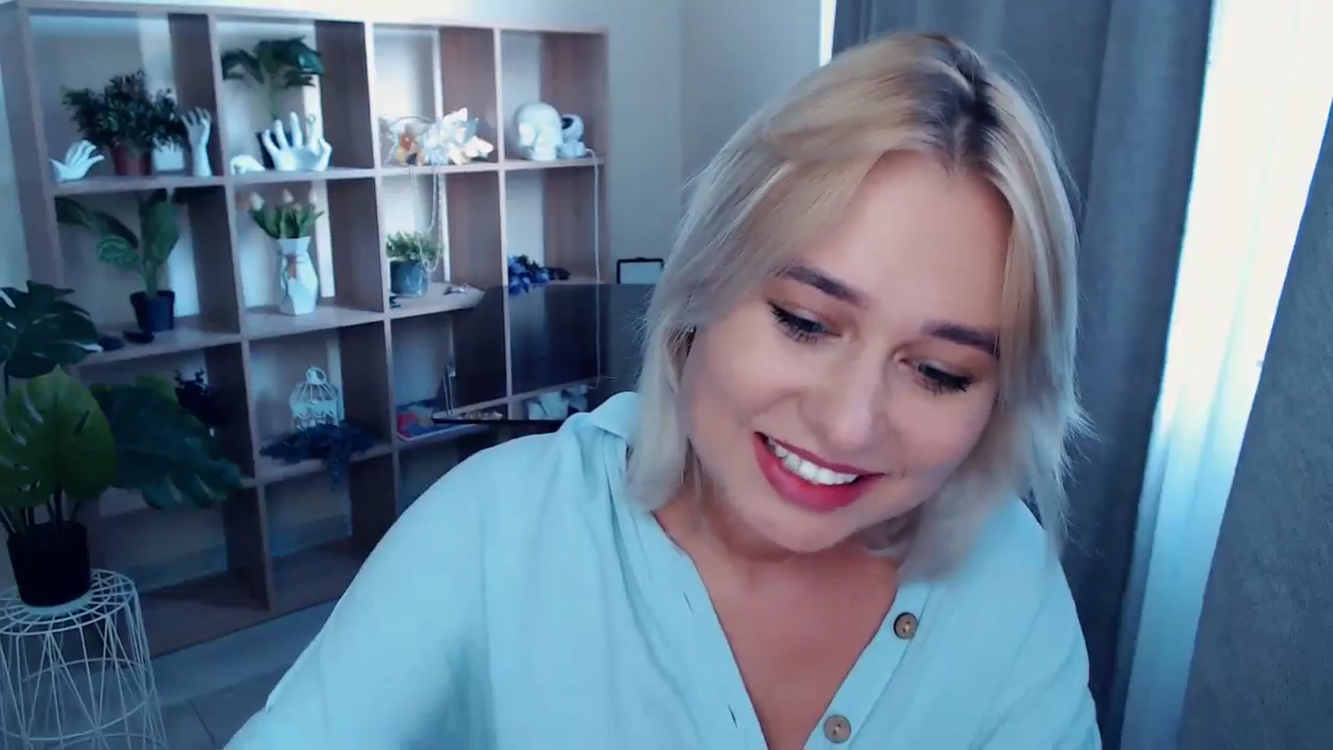 Gallery image thumbnail from Kukla_kolduna's myfreecams stream on, 08/23/2024, 15:04 image 18 of 20