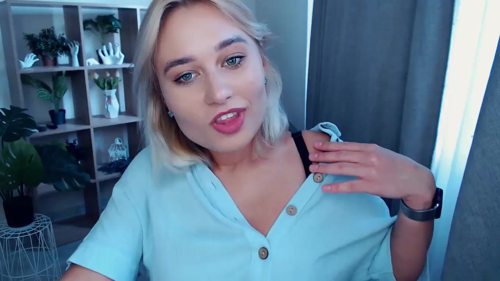 Gallery image thumbnail from Kukla_kolduna's myfreecams stream on, 08/23/2024, 15:04 image 10 of 20