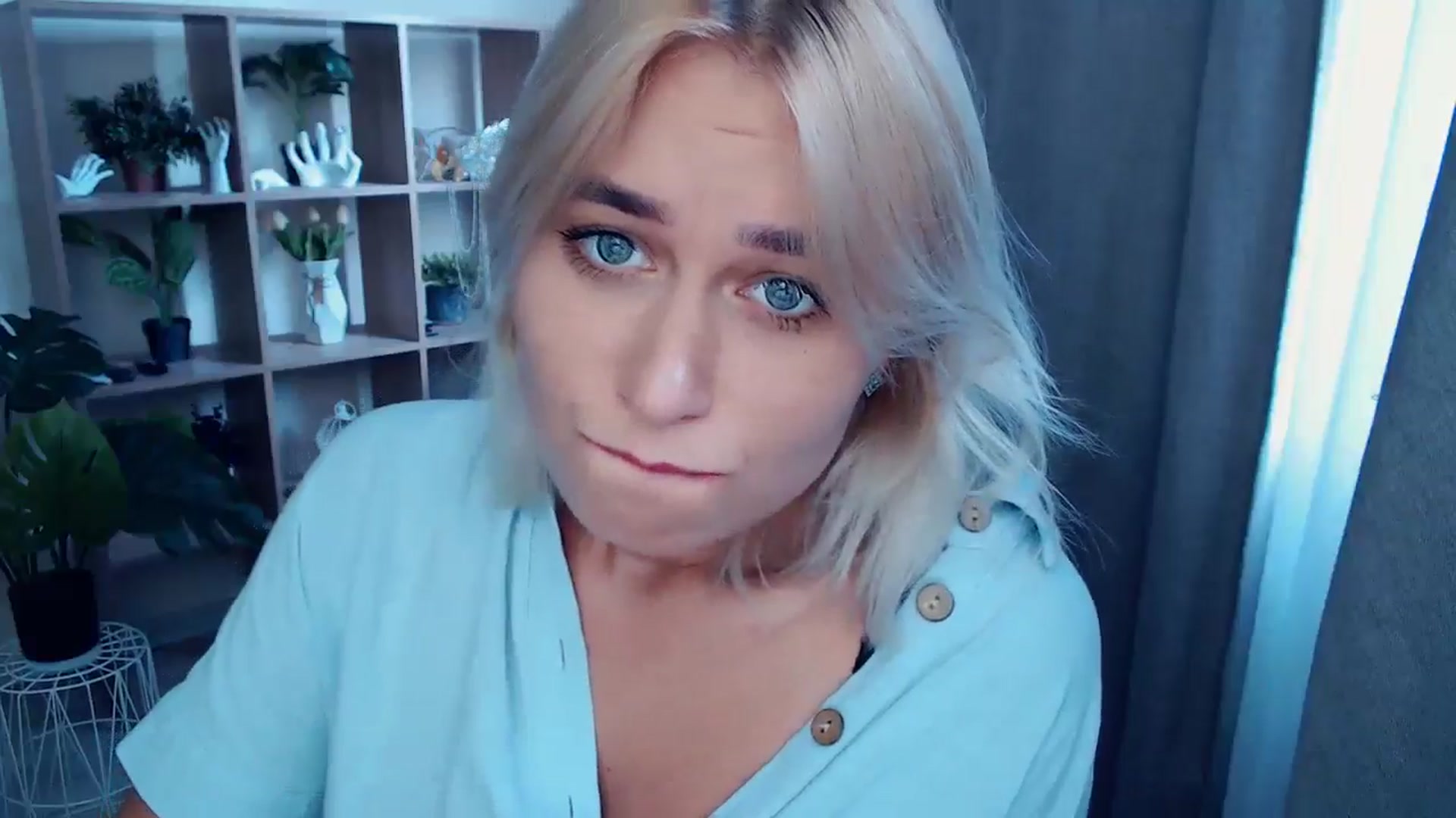 Gallery image thumbnail from Kukla_kolduna's myfreecams stream on, 08/23/2024, 15:04 image 13 of 20