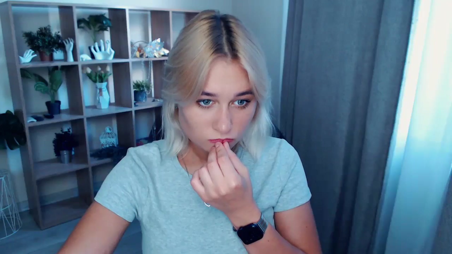Gallery image thumbnail from Kukla_kolduna's myfreecams stream on, 08/24/2024, 16:25 image 19 of 20
