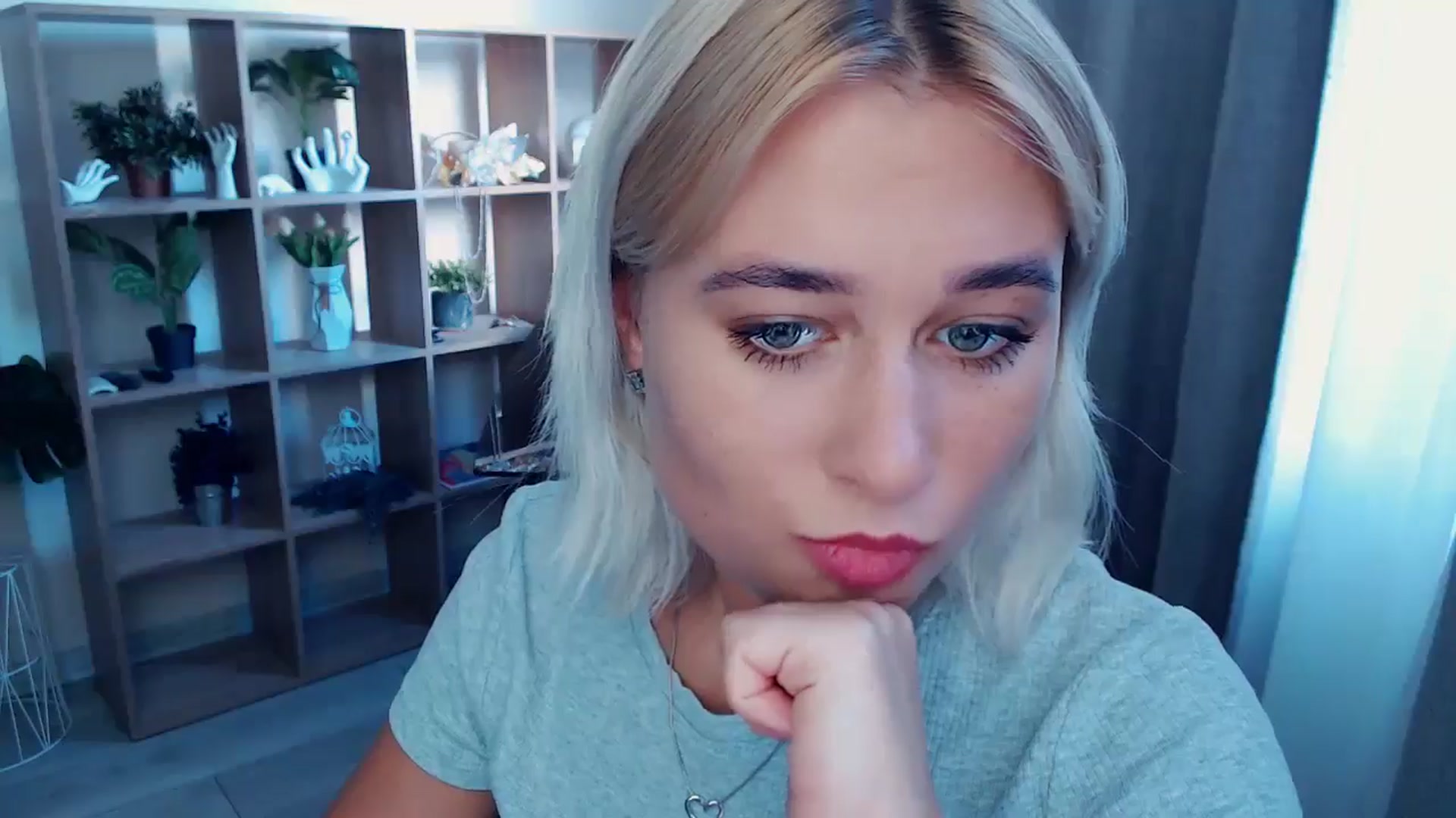 Gallery image thumbnail from Kukla_kolduna's myfreecams stream on, 08/24/2024, 16:25 image 12 of 20