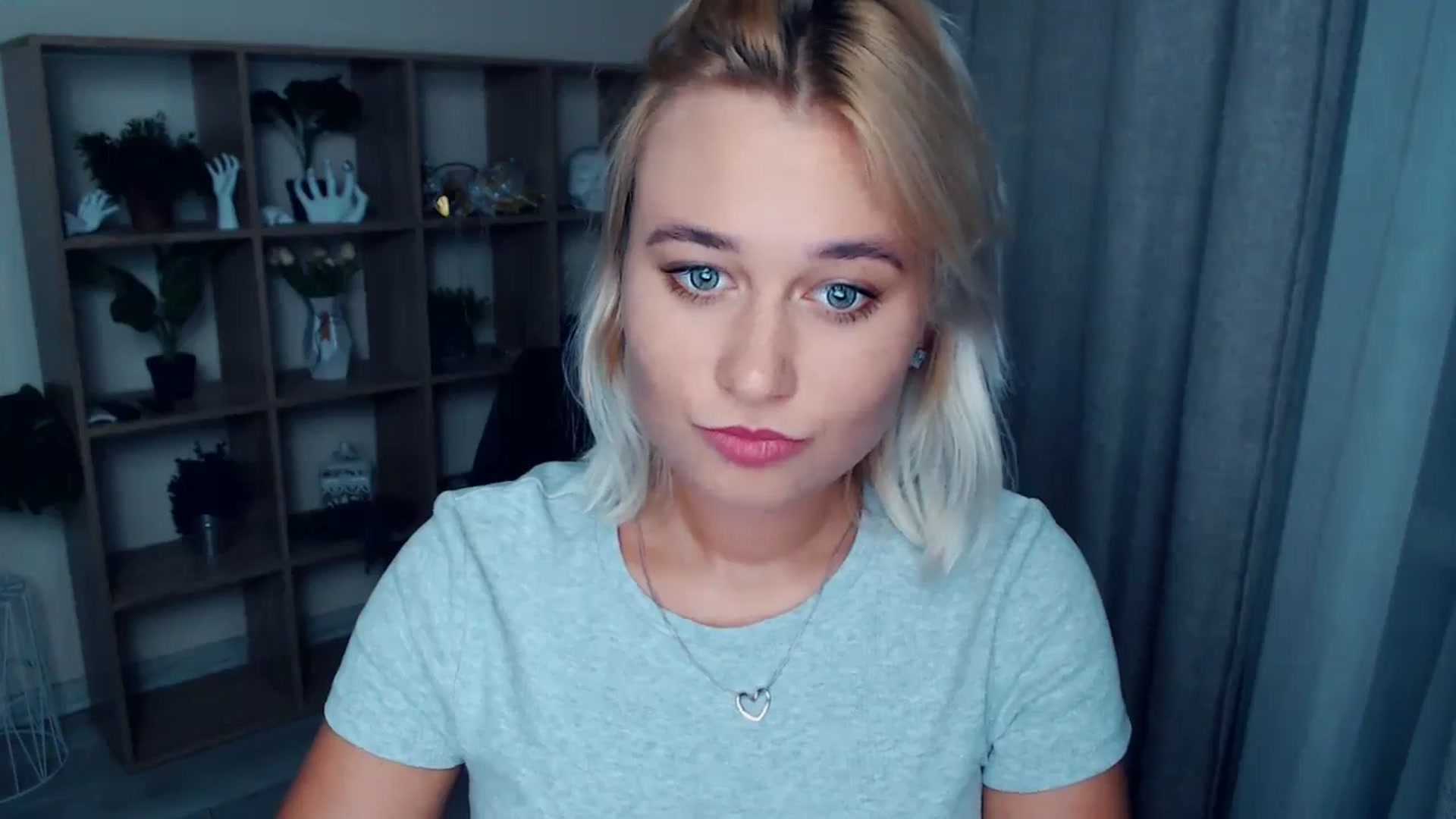 Gallery image thumbnail from Kukla_kolduna's myfreecams stream on, 08/24/2024, 18:42 image 10 of 20