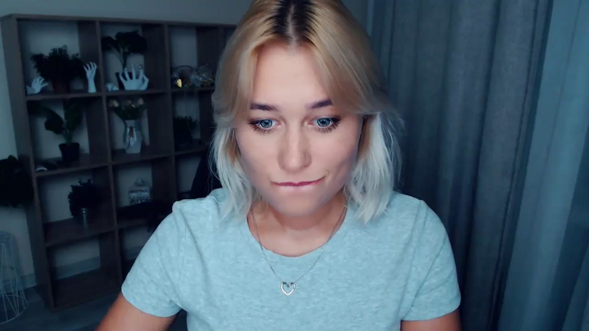 Gallery image thumbnail from Kukla_kolduna's myfreecams stream on, 08/24/2024, 18:42 image 18 of 20