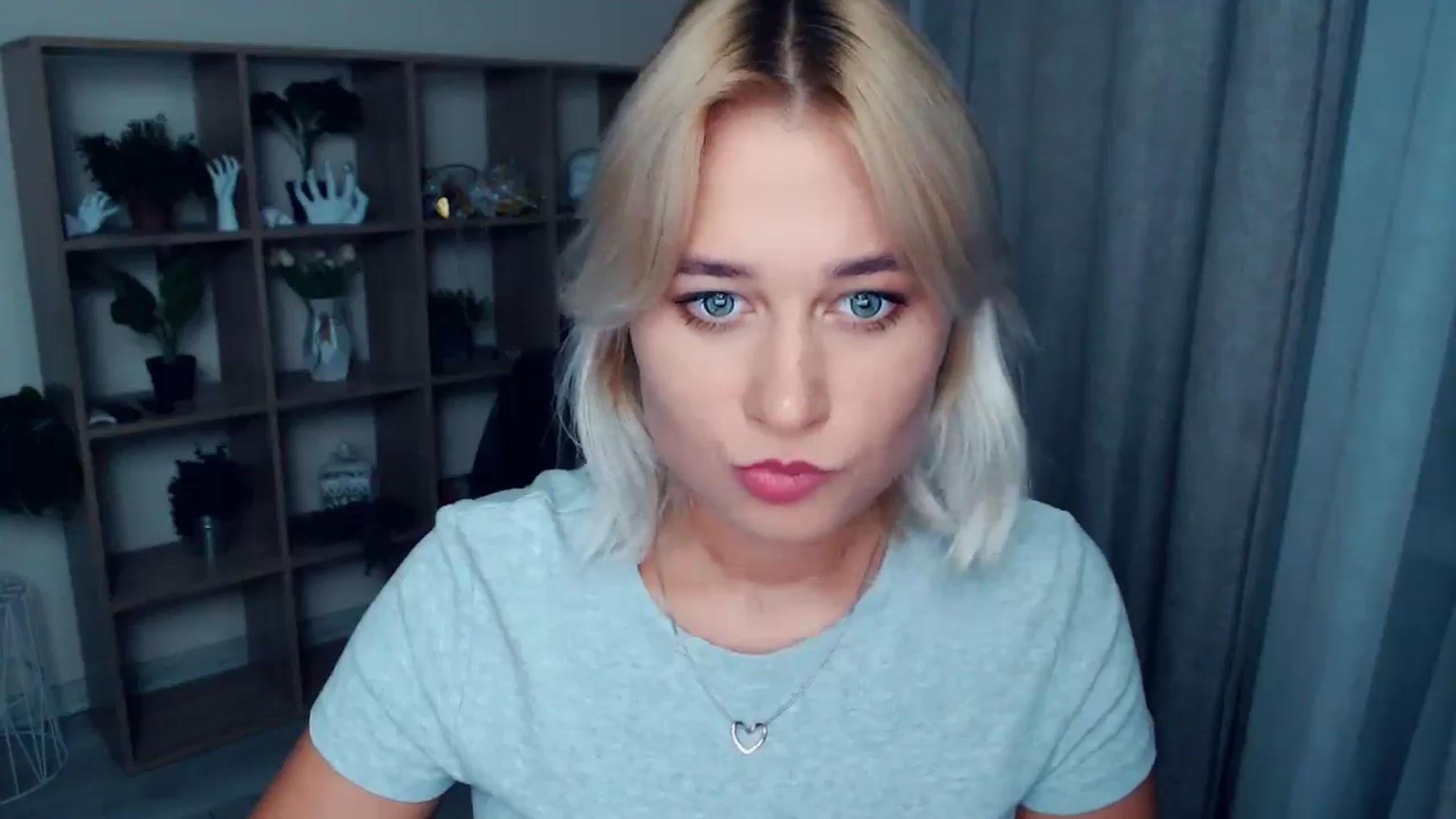 Gallery image thumbnail from Kukla_kolduna's myfreecams stream on, 08/24/2024, 18:42 image 4 of 20