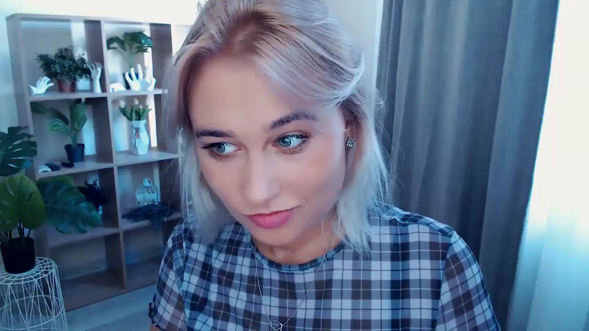 Gallery image thumbnail from Kukla_kolduna's myfreecams stream on, 08/25/2024, 15:07 image 12 of 20