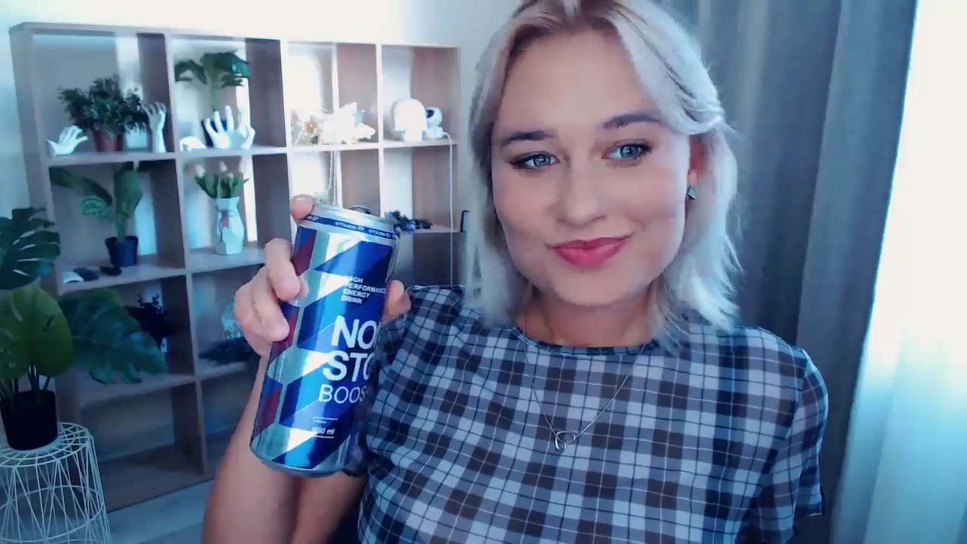Gallery image thumbnail from Kukla_kolduna's myfreecams stream on, 08/25/2024, 15:07 image 14 of 20