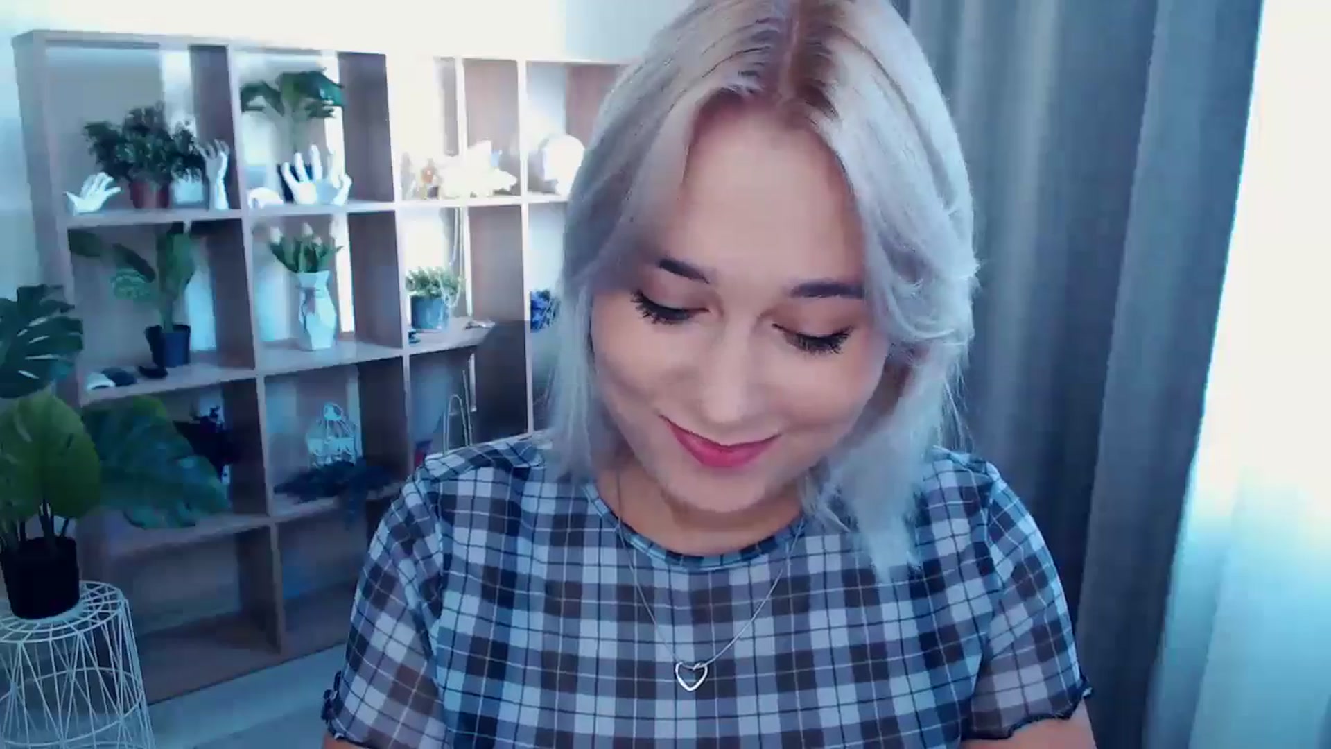 Gallery image thumbnail from Kukla_kolduna's myfreecams stream on, 08/25/2024, 15:07 image 3 of 20