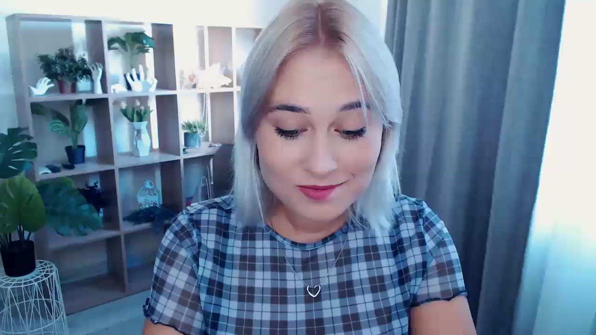 Gallery image thumbnail from Kukla_kolduna's myfreecams stream on, 08/25/2024, 15:07 image 1 of 20