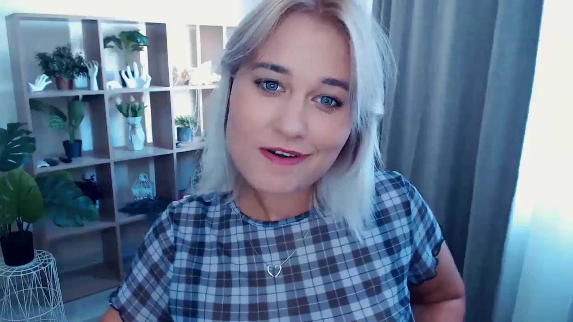 Gallery image thumbnail from Kukla_kolduna's myfreecams stream on, 08/25/2024, 15:07 image 2 of 20