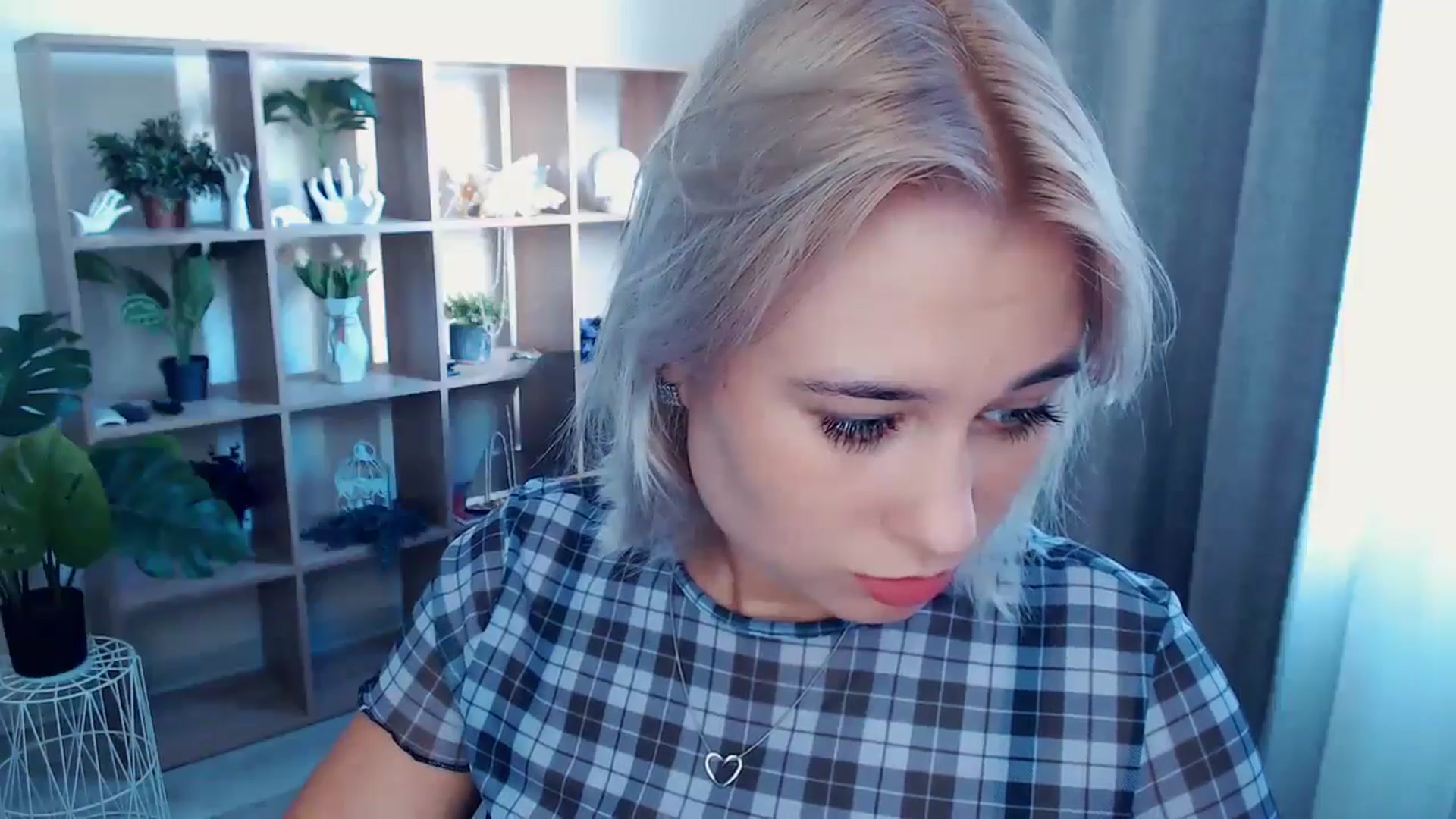 Gallery image thumbnail from Kukla_kolduna's myfreecams stream on, 08/25/2024, 15:07 image 15 of 20
