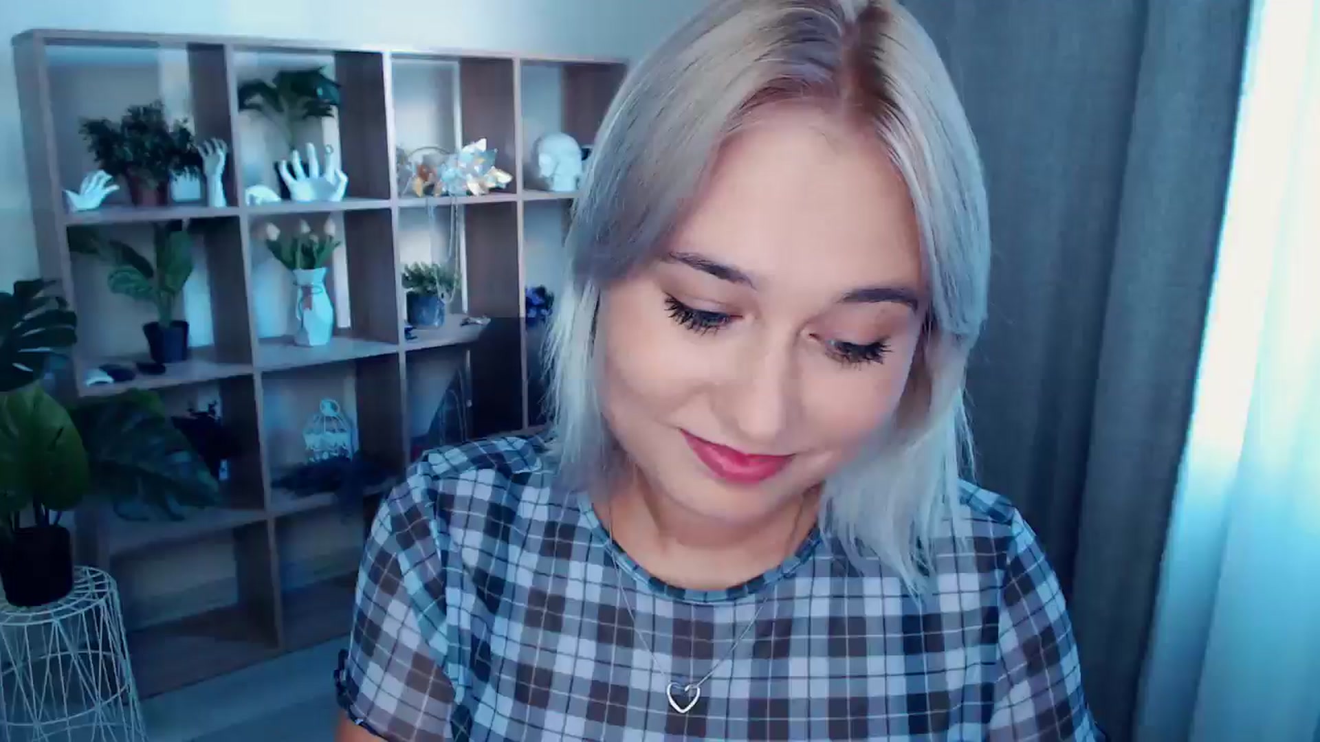 Gallery image thumbnail from Kukla_kolduna's myfreecams stream on, 08/25/2024, 16:36 image 11 of 20