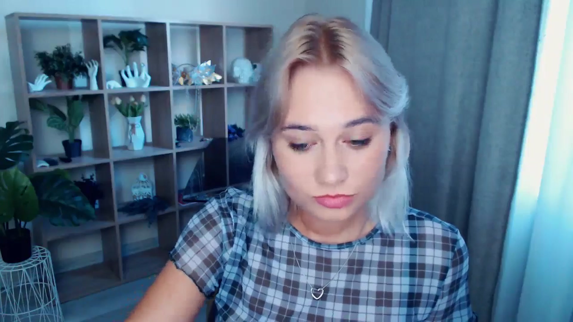 Gallery image thumbnail from Kukla_kolduna's myfreecams stream on, 08/25/2024, 16:36 image 18 of 20