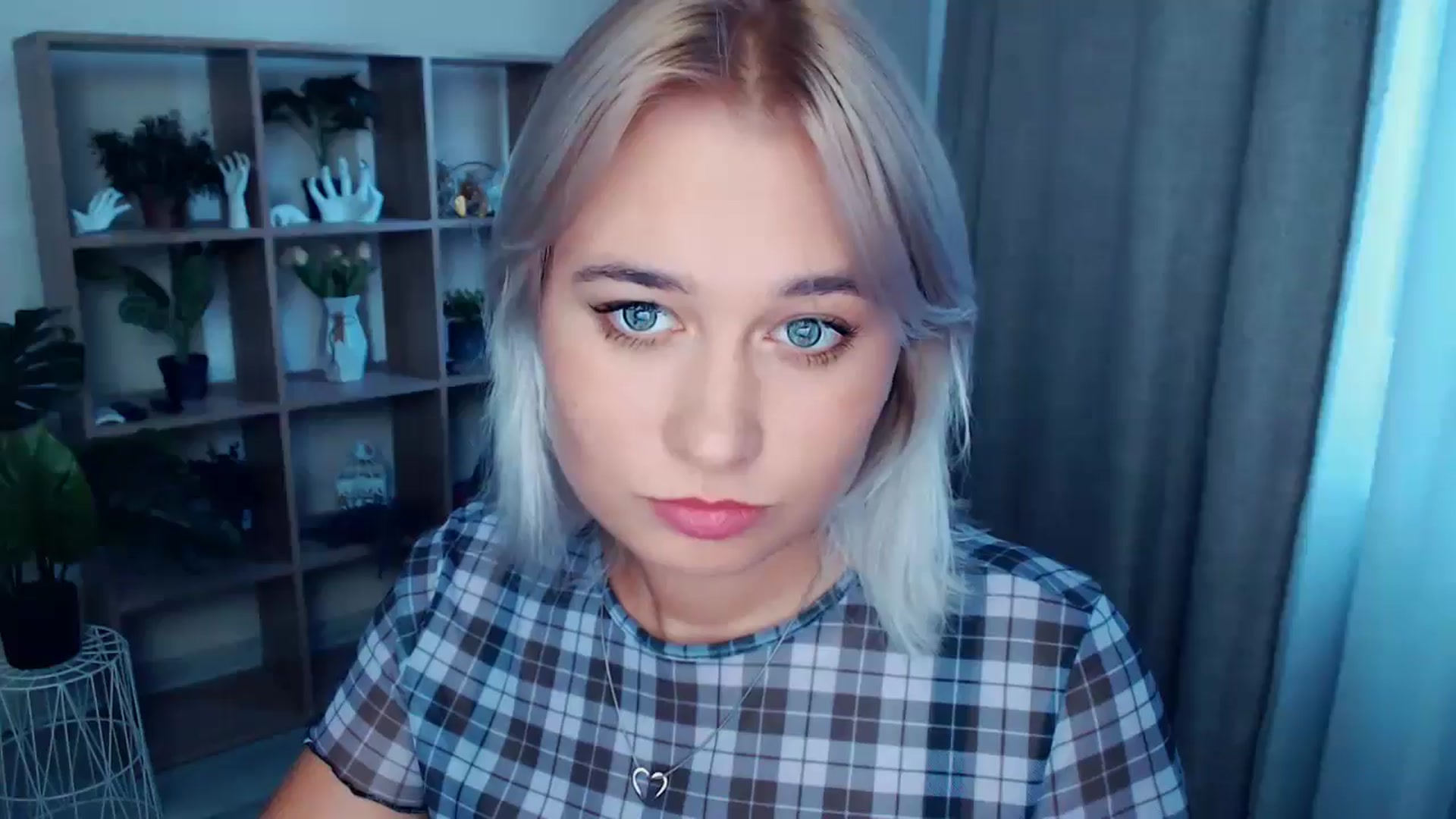 Gallery image thumbnail from Kukla_kolduna's myfreecams stream on, 08/25/2024, 17:29 image 1 of 20
