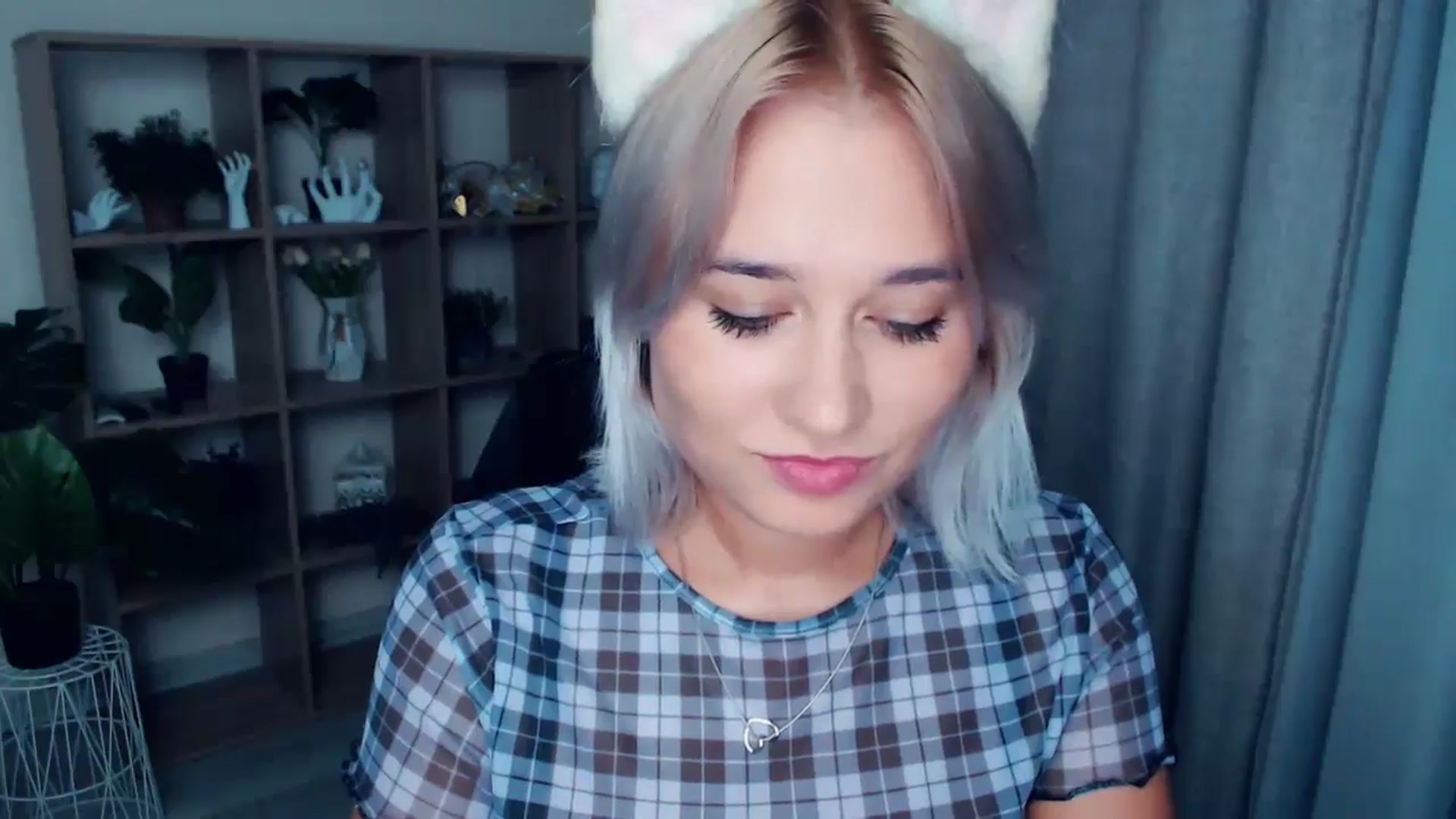 Gallery image thumbnail from Kukla_kolduna's myfreecams stream on, 08/25/2024, 17:29 image 20 of 20