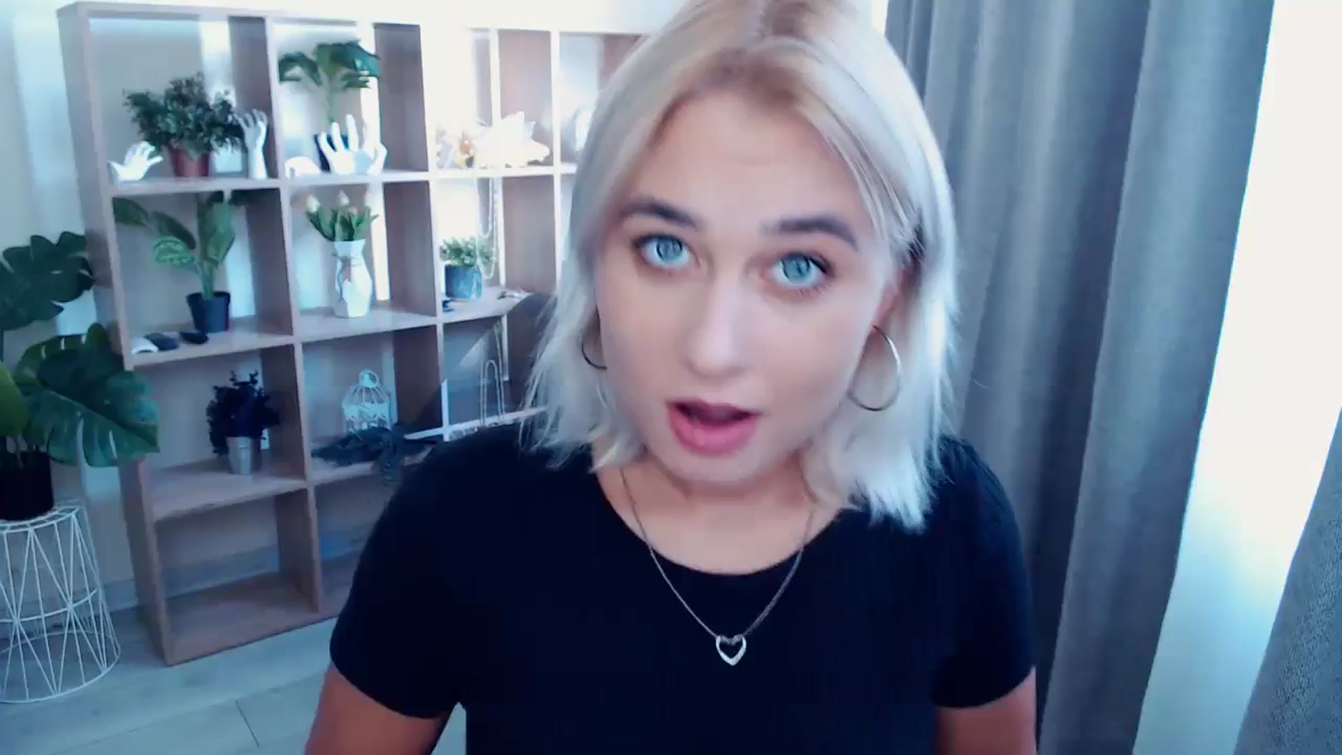 Gallery image thumbnail from Kukla_kolduna's myfreecams stream on, 08/28/2024, 13:12 image 8 of 20