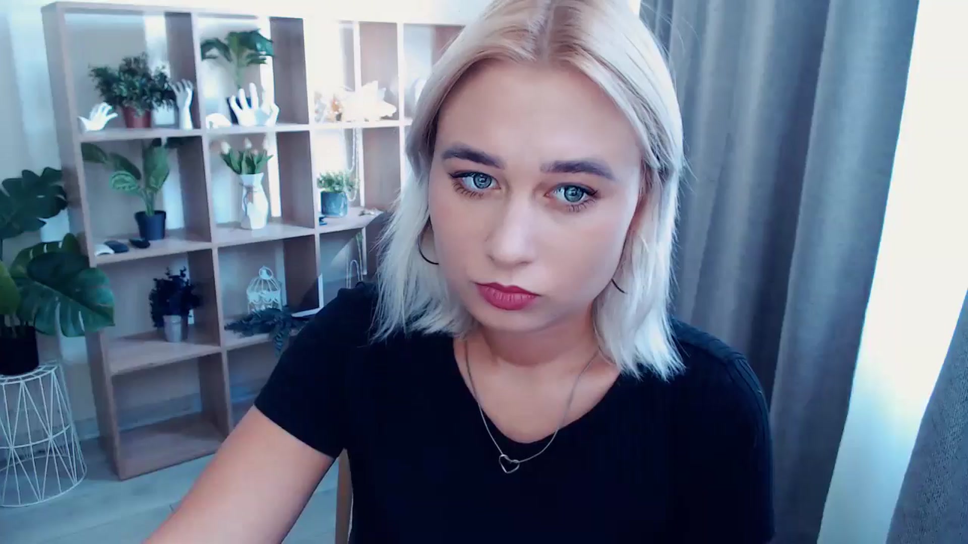 Gallery image thumbnail from Kukla_kolduna's myfreecams stream on, 08/28/2024, 13:12 image 1 of 20