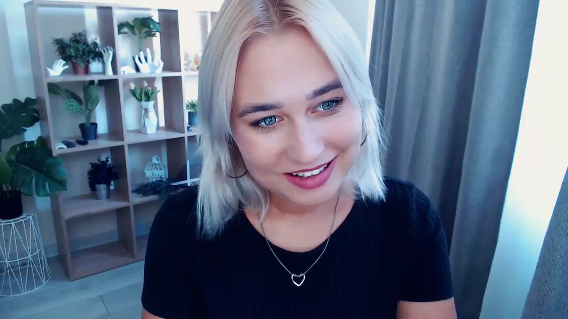 Gallery image thumbnail from Kukla_kolduna's myfreecams stream on, 08/28/2024, 13:12 image 13 of 20
