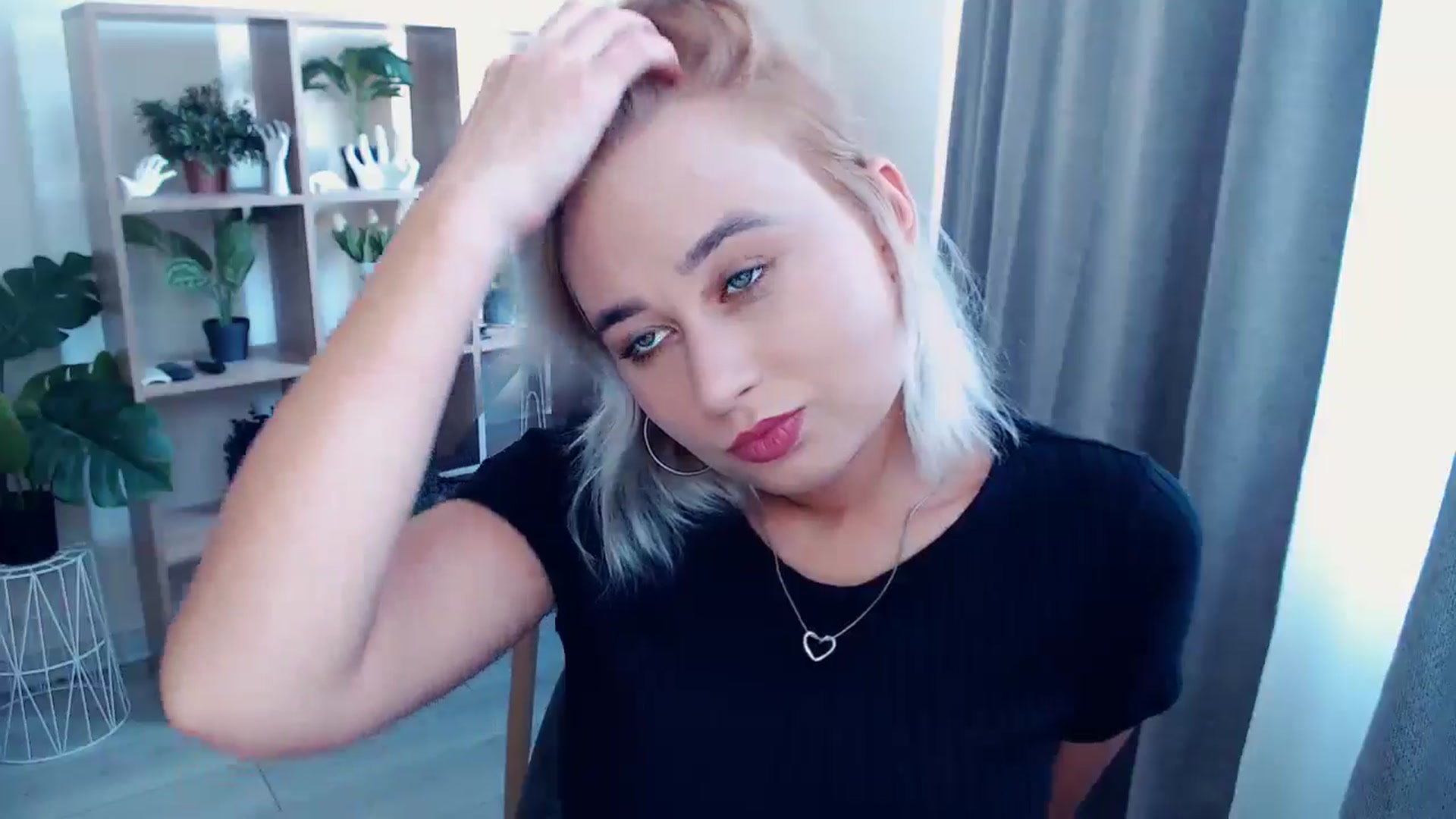 Gallery image thumbnail from Kukla_kolduna's myfreecams stream on, 08/28/2024, 13:12 image 2 of 20