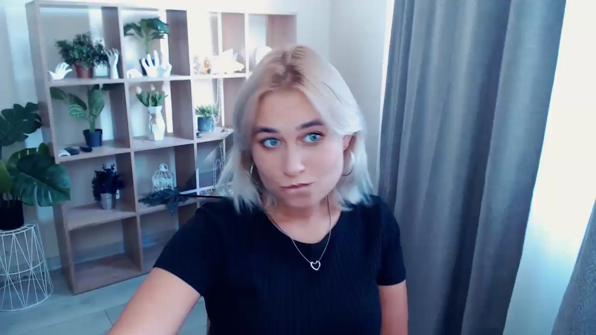 Gallery image thumbnail from Kukla_kolduna's myfreecams stream on, 08/28/2024, 13:12 image 20 of 20