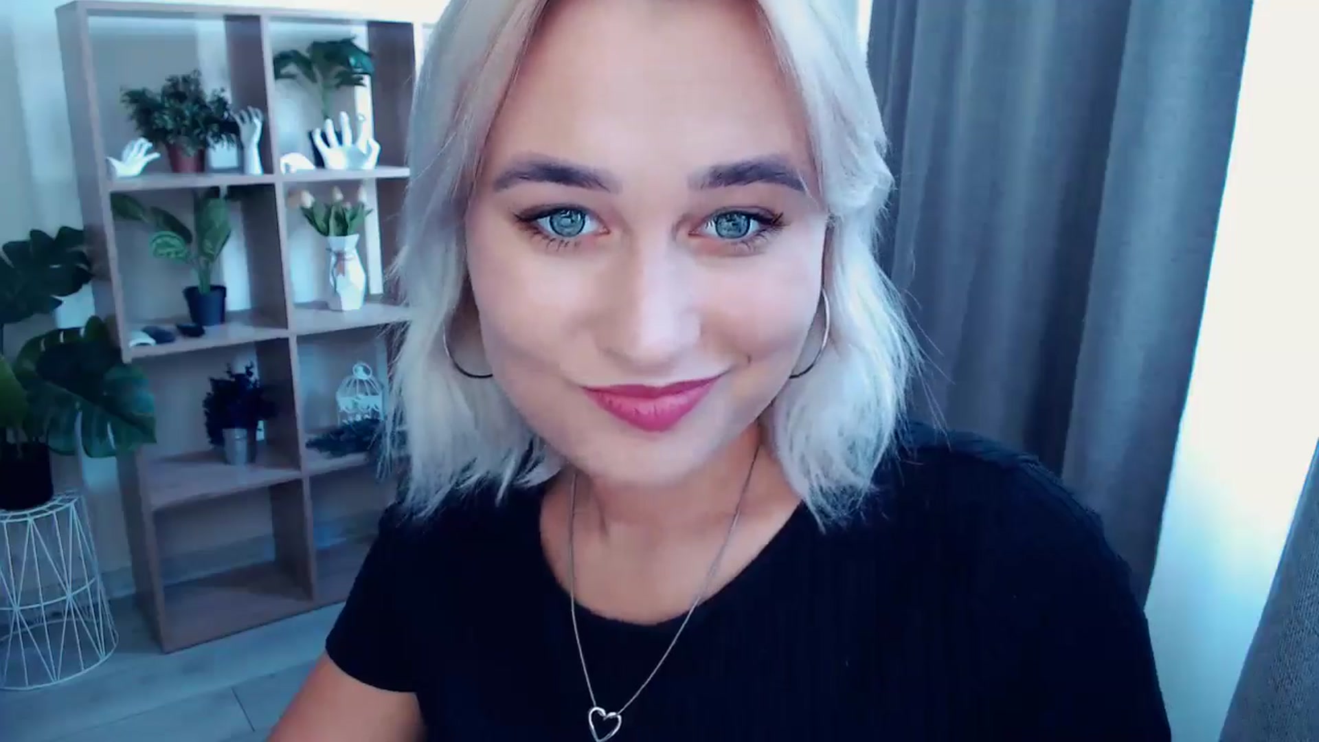 Gallery image thumbnail from Kukla_kolduna's myfreecams stream on, 08/28/2024, 13:33 image 7 of 20