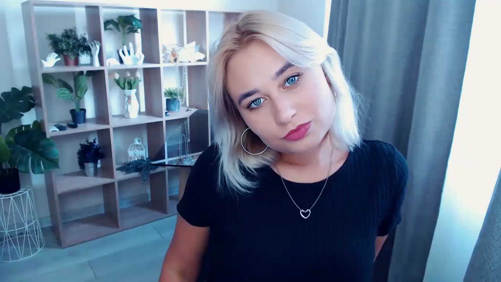 Gallery image thumbnail from Kukla_kolduna's myfreecams stream on, 08/28/2024, 13:33 image 11 of 20