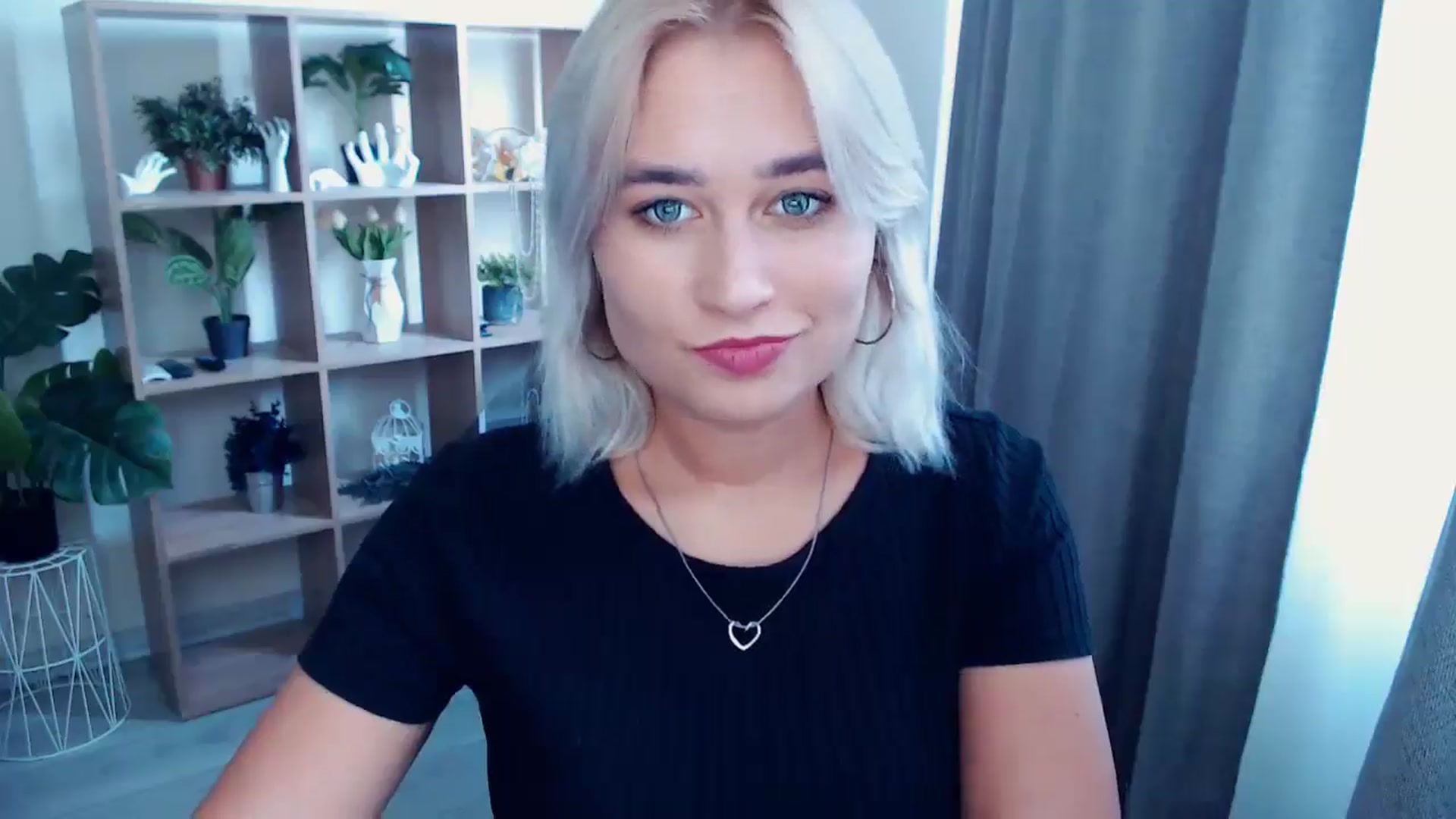 Gallery image thumbnail from Kukla_kolduna's myfreecams stream on, 08/28/2024, 13:33 image 16 of 20