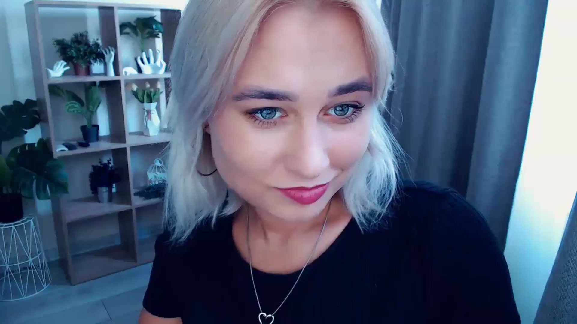 Gallery image thumbnail from Kukla_kolduna's myfreecams stream on, 08/28/2024, 13:33 image 9 of 20