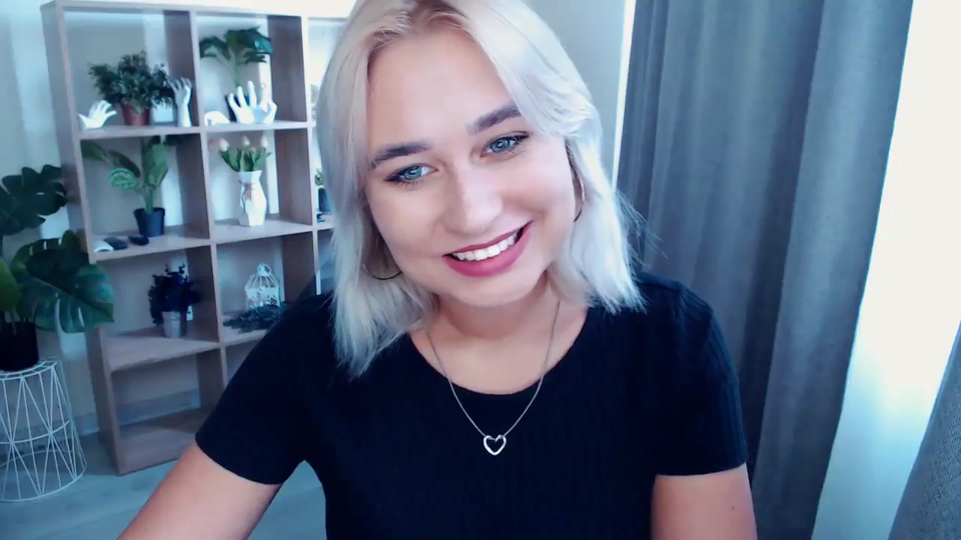 Gallery image thumbnail from Kukla_kolduna's myfreecams stream on, 08/28/2024, 13:33 image 15 of 20