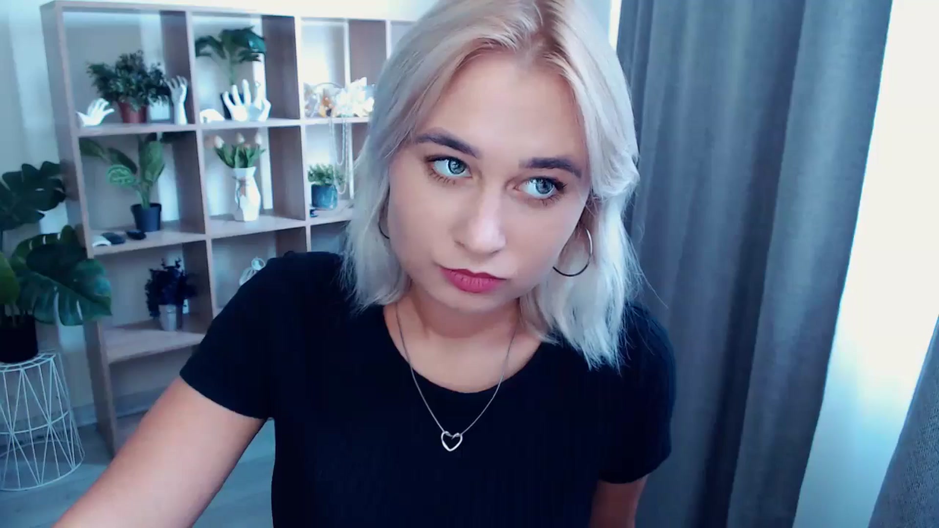 Gallery image thumbnail from Kukla_kolduna's myfreecams stream on, 08/28/2024, 13:33 image 13 of 20