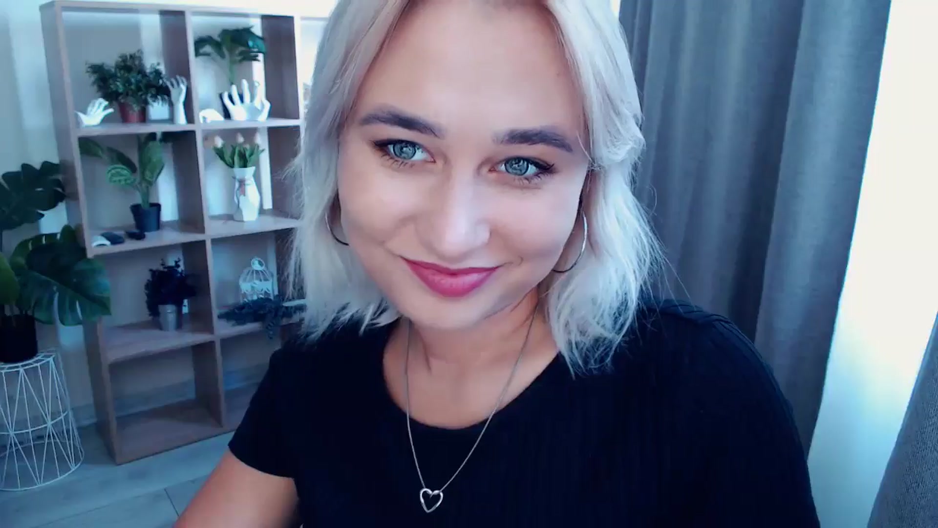 Gallery image thumbnail from Kukla_kolduna's myfreecams stream on, 08/28/2024, 13:33 image 6 of 20