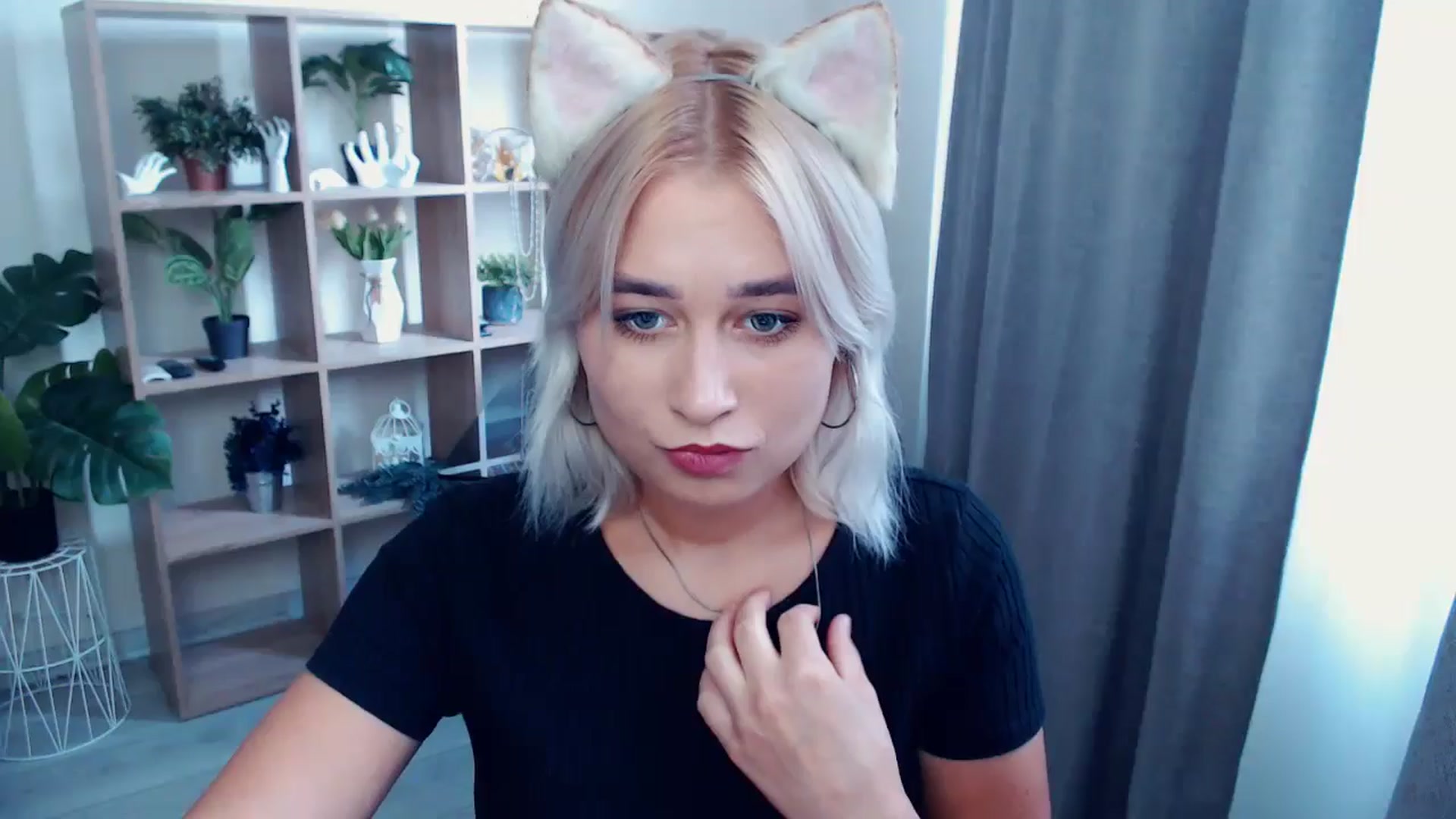 Gallery image thumbnail from Kukla_kolduna's myfreecams stream on, 08/28/2024, 15:04 image 17 of 20
