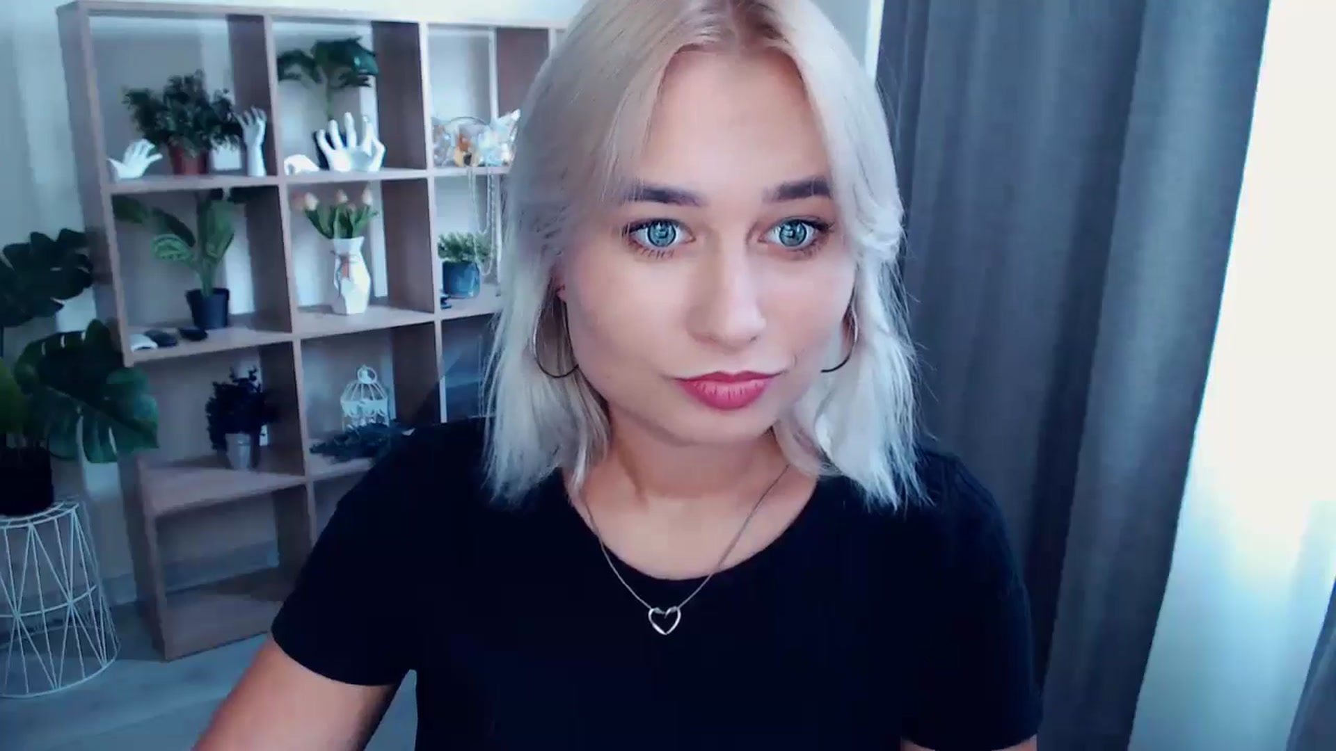 Gallery image thumbnail from Kukla_kolduna's myfreecams stream on, 08/28/2024, 15:04 image 6 of 20