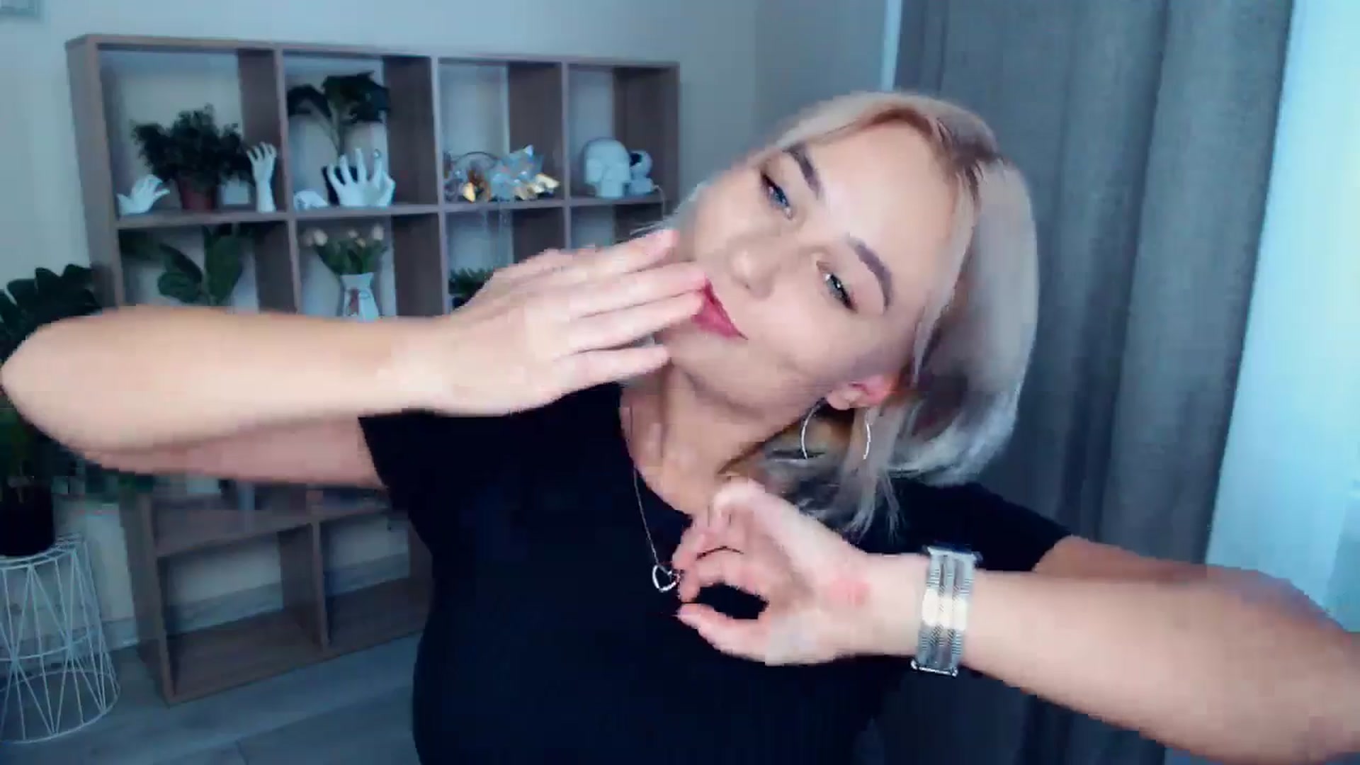 Gallery image thumbnail from Kukla_kolduna's myfreecams stream on, 08/28/2024, 16:36 image 9 of 20