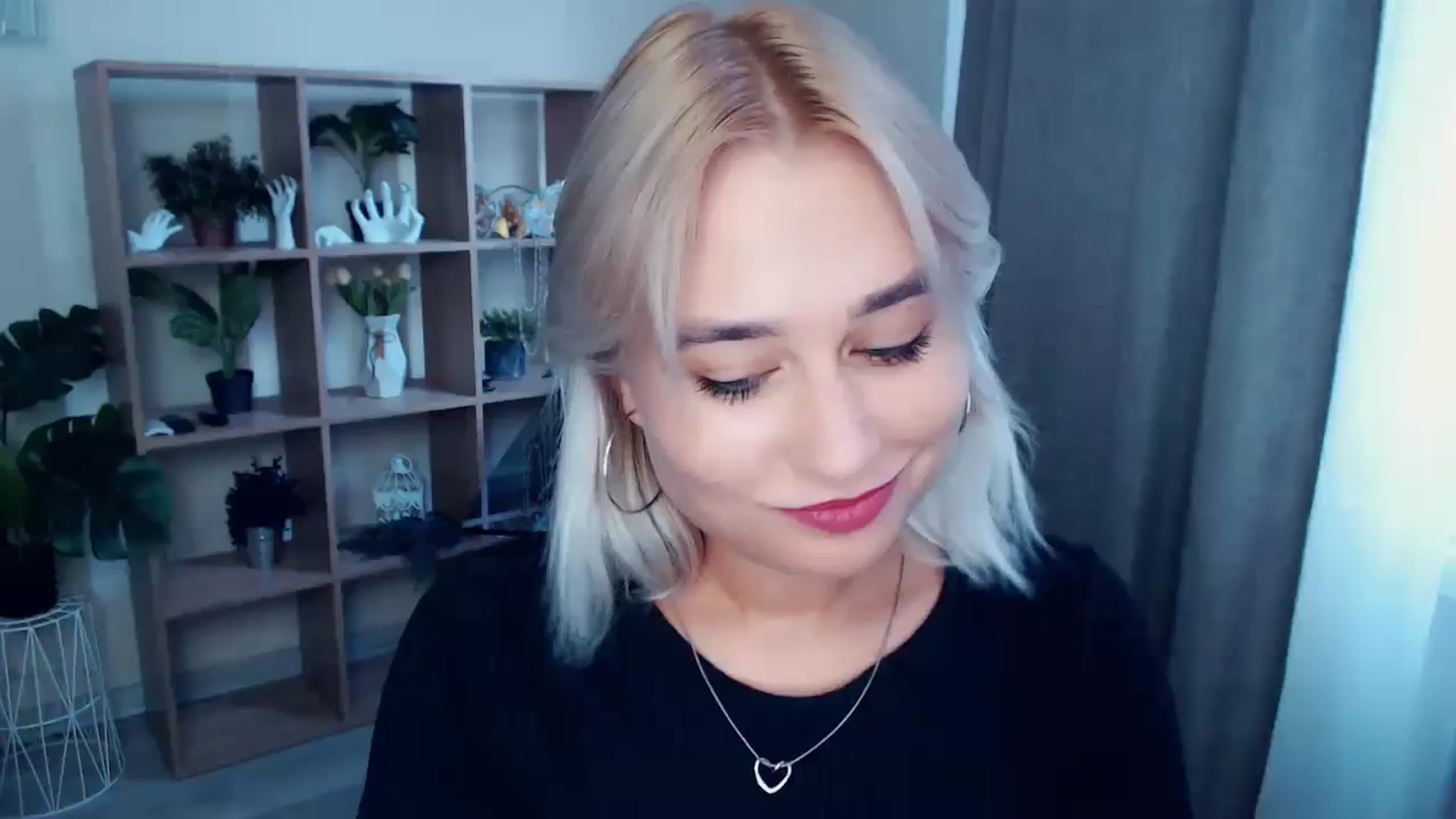 Gallery image thumbnail from Kukla_kolduna's myfreecams stream on, 08/28/2024, 16:36 image 1 of 20