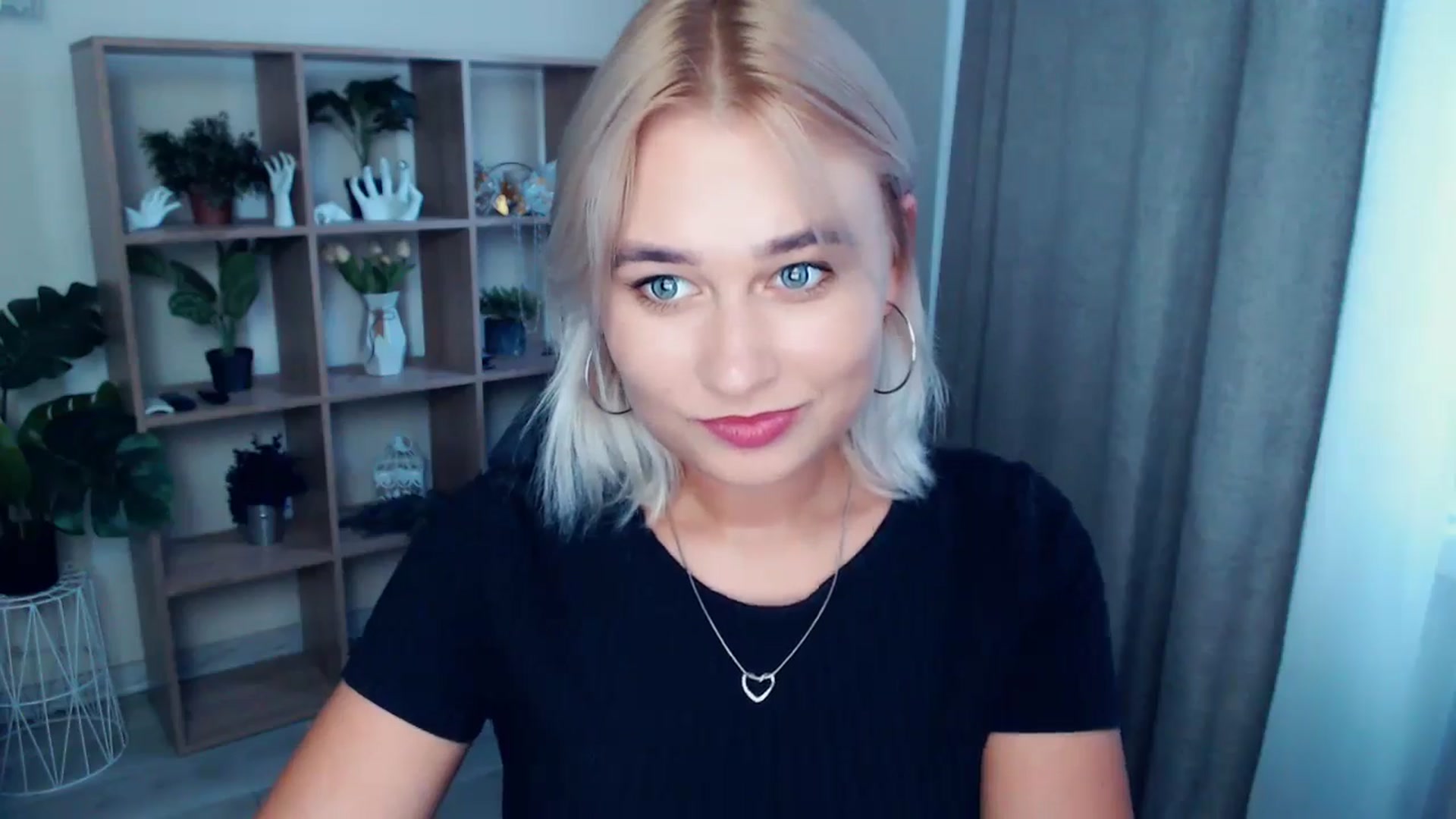 Gallery image thumbnail from Kukla_kolduna's myfreecams stream on, 08/28/2024, 16:36 image 7 of 20